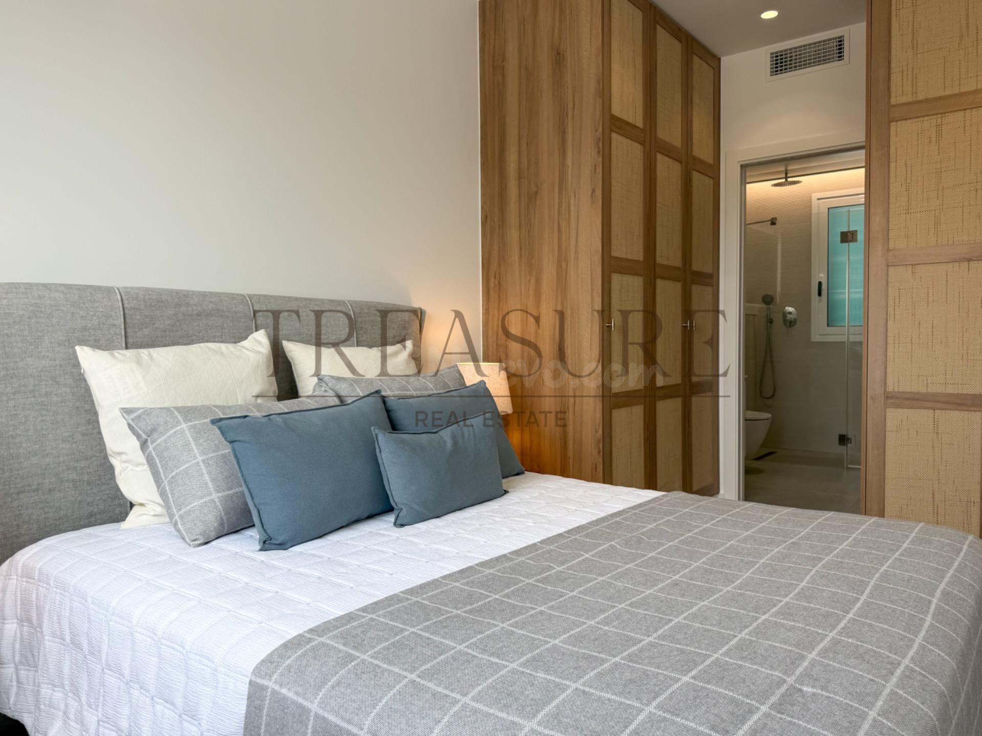 Exclusiva vivienda con solárium privado y cocina exterior, p - foto 4