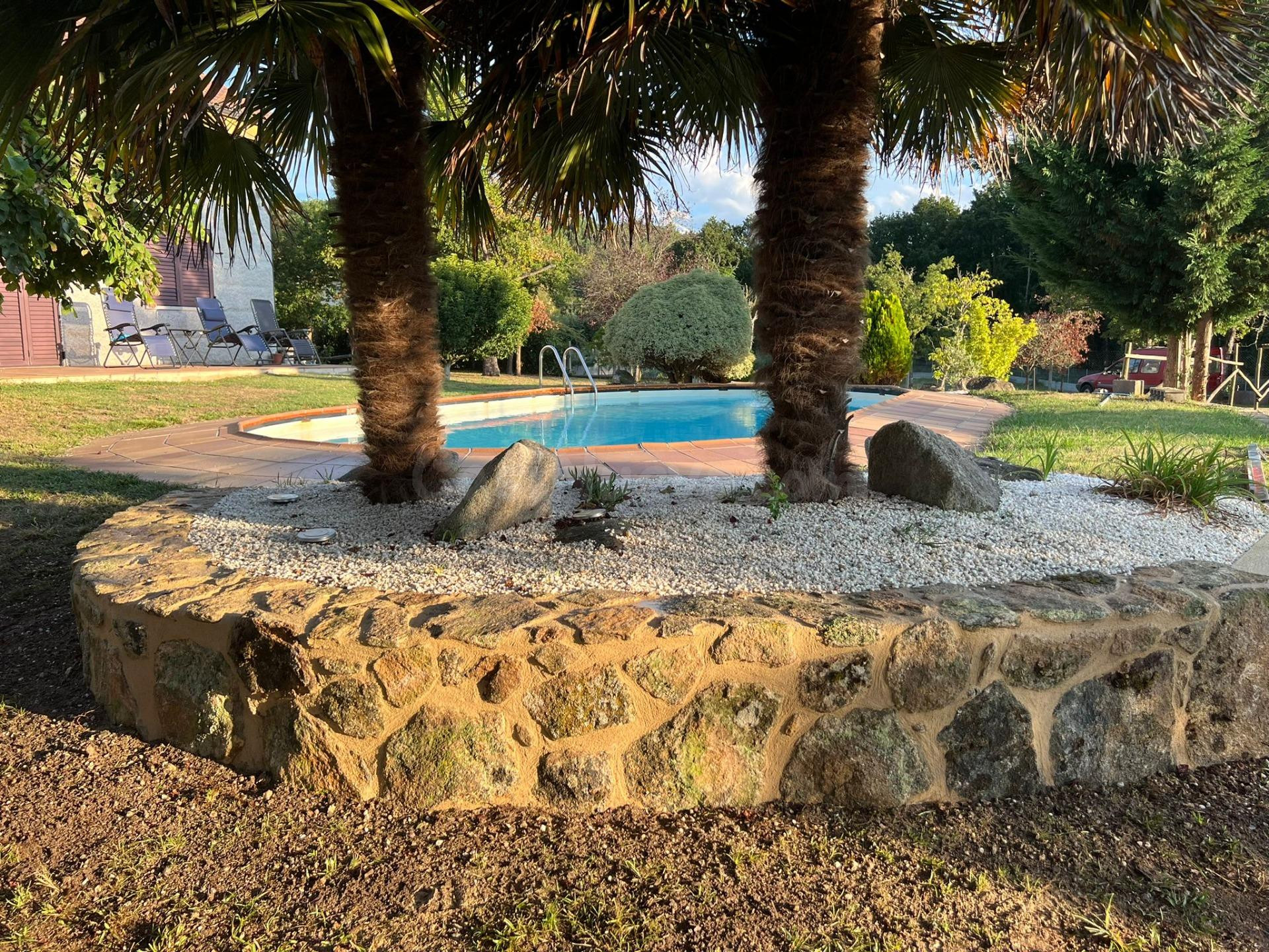 Exquisito chalet de piedra en Pereiro de Aguiar con piscina  - foto 4