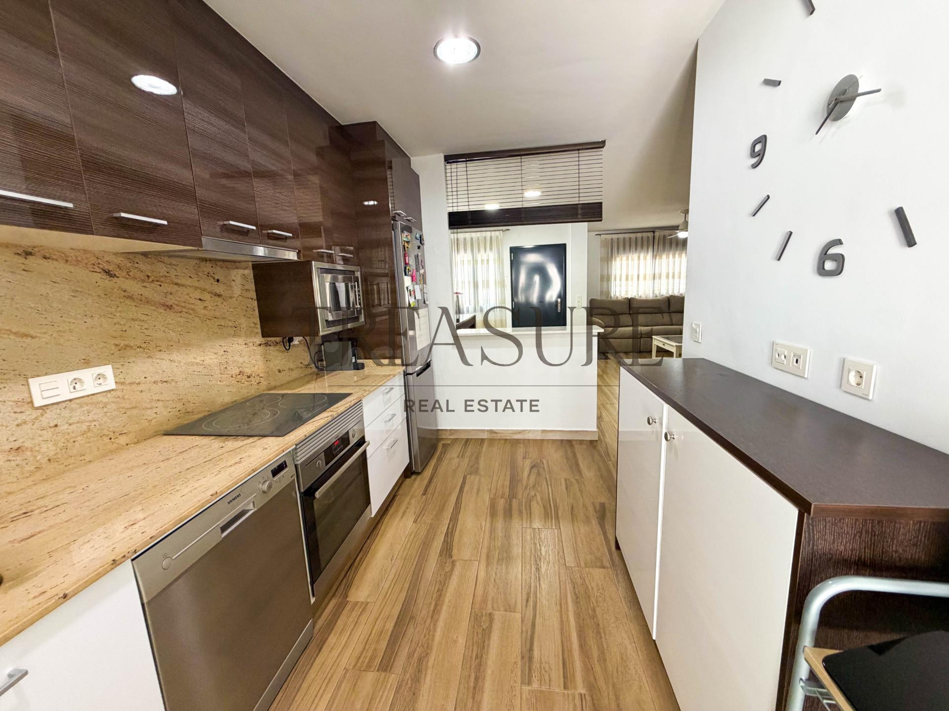 Exclusivo Triplex de 3 Dormitorios con Solárium y Piscina a  - foto 3