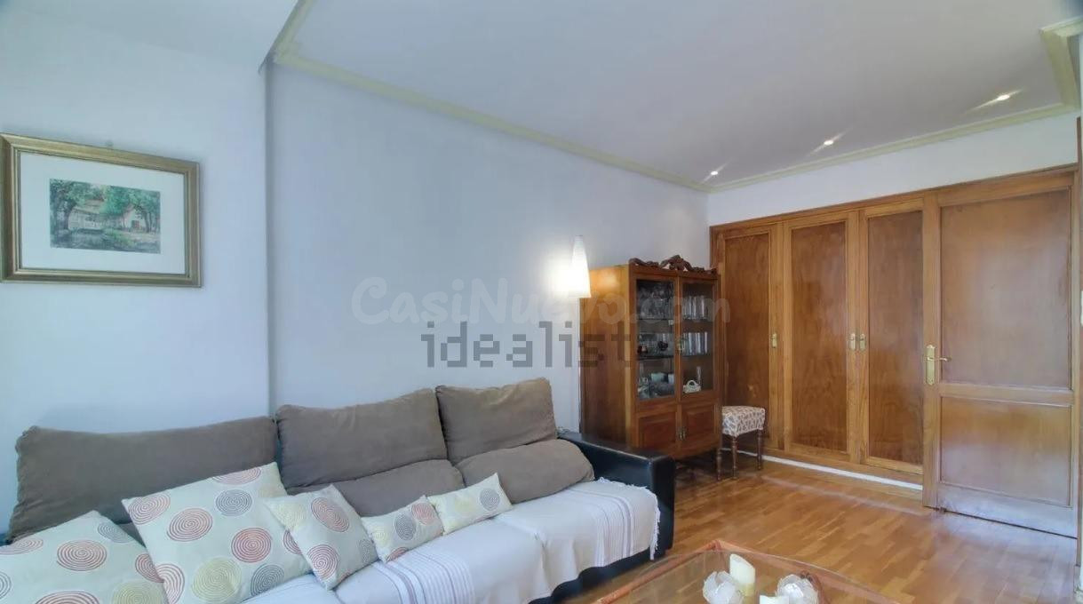 PISO UBICADO EN UNA DE LAS ZONAS EXCLUSIVAS DE LA CIUDAD - foto 3
