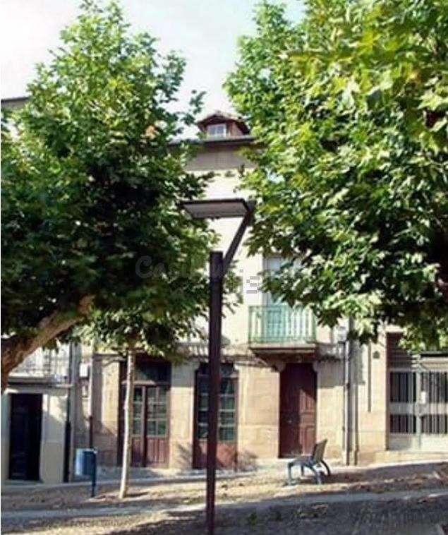 Casa adosada con gran encanto casco histórico de Ourense