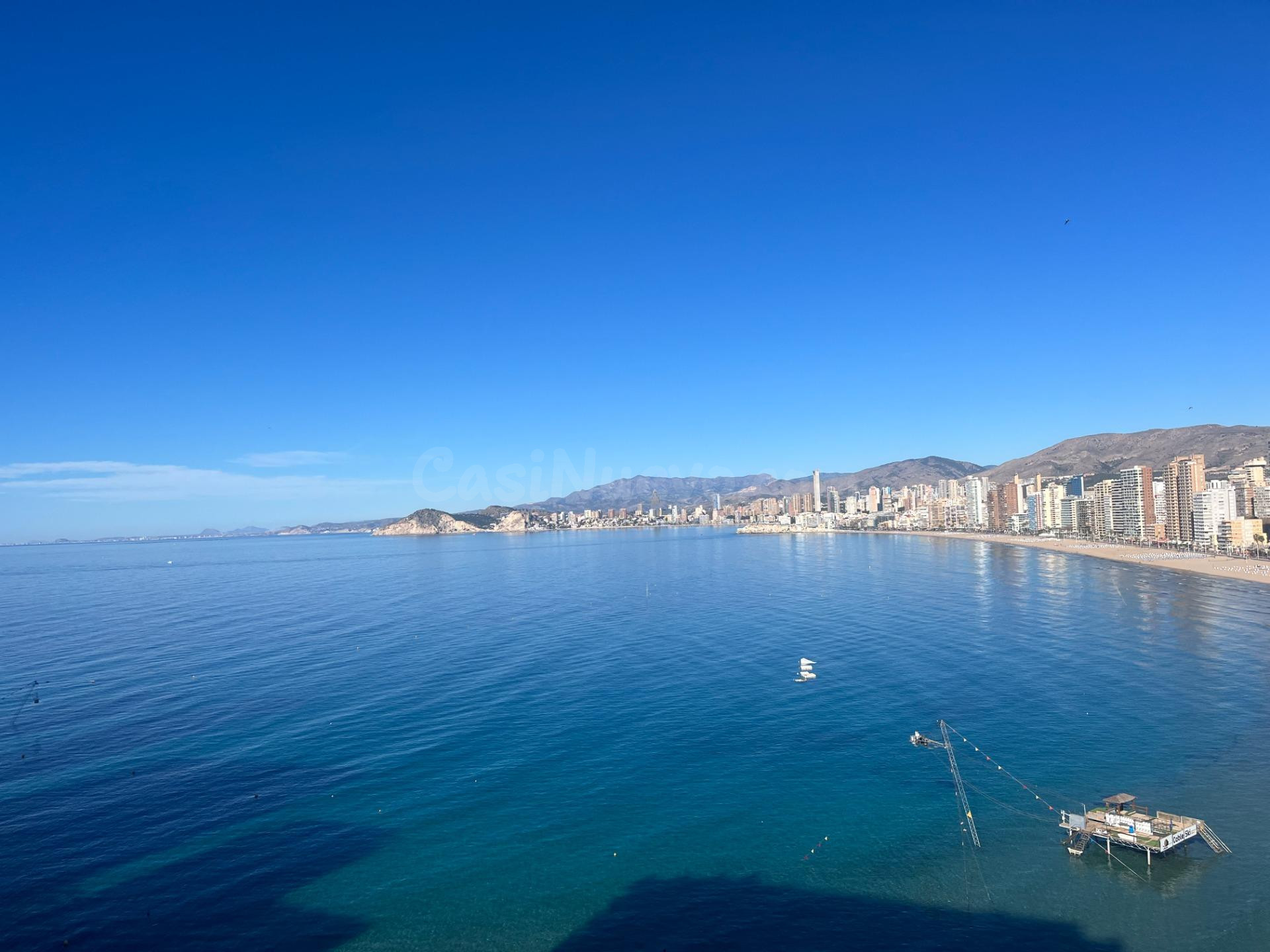Piso en Calle Tomas Ortuño centro Benidorm - foto 5