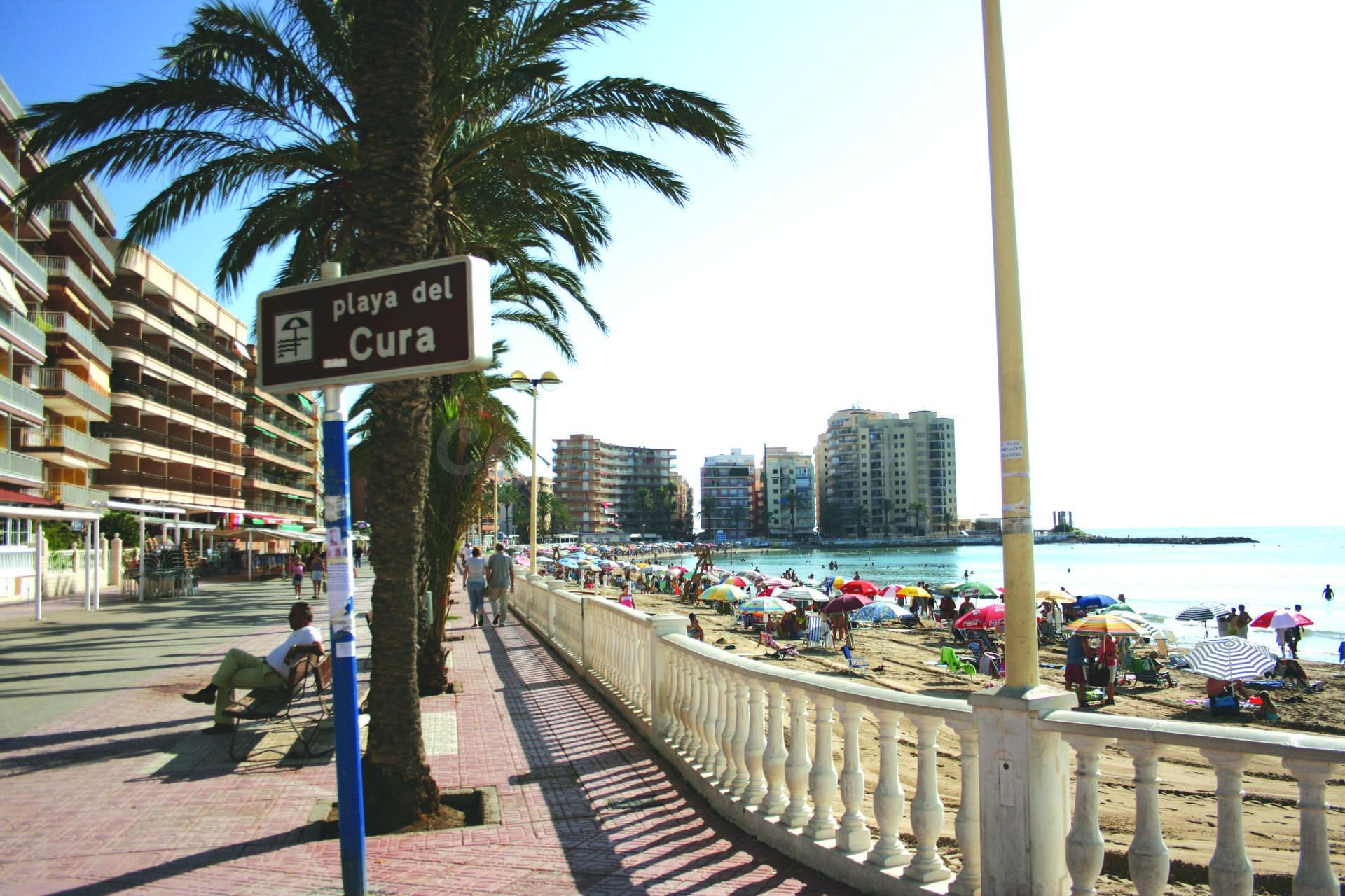 Piso reformado a pocos pasos de la Playa del Cura