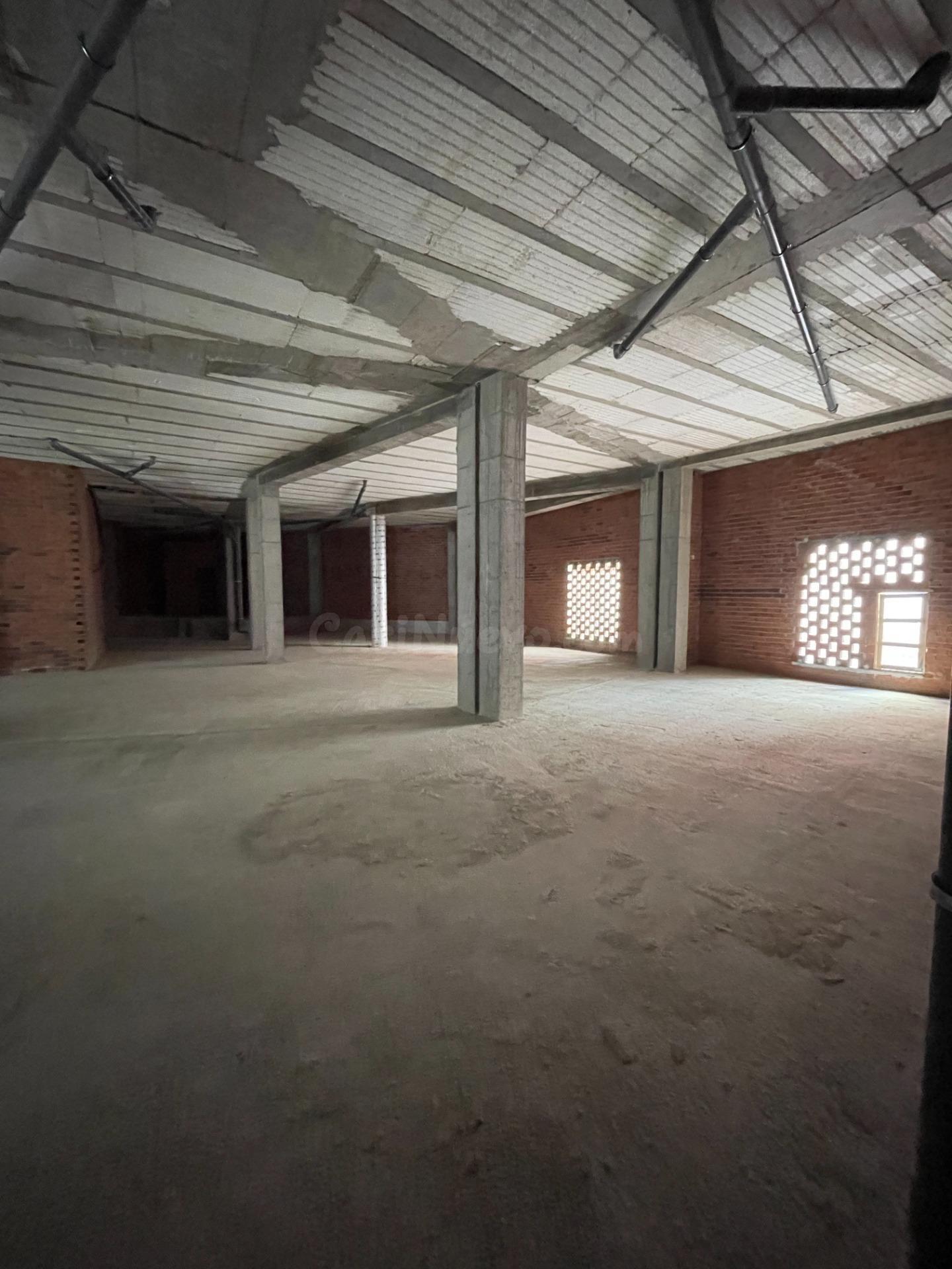 local comercial obra nueva zona Veintiuno - foto 4