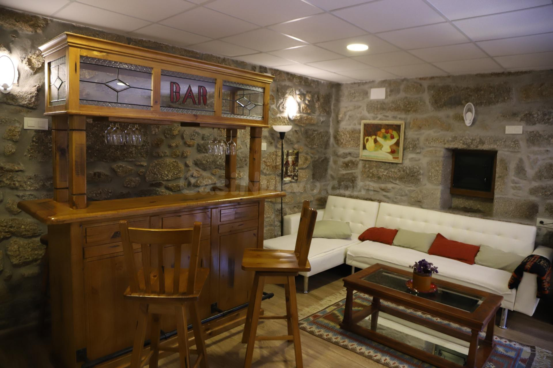 EN VENTA CASA EN PORTAS CON TERRENO , DE 5 DORMITORIOS, 3 BA - foto 5