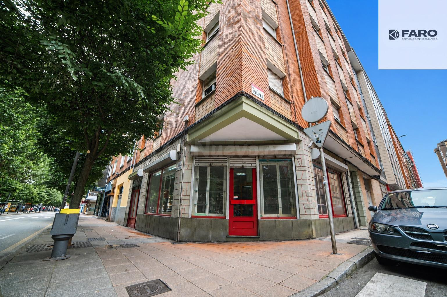 Local comercial en venta en Gijón – gran visibilidad, esquin