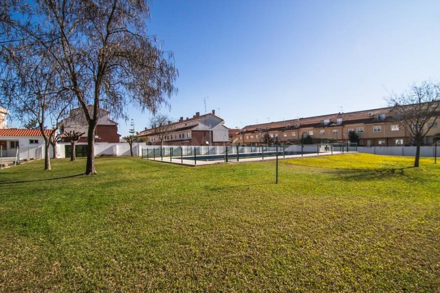 APARTAMENTO ALQUILER URBANIZACIÓN GUADIANA - foto 5