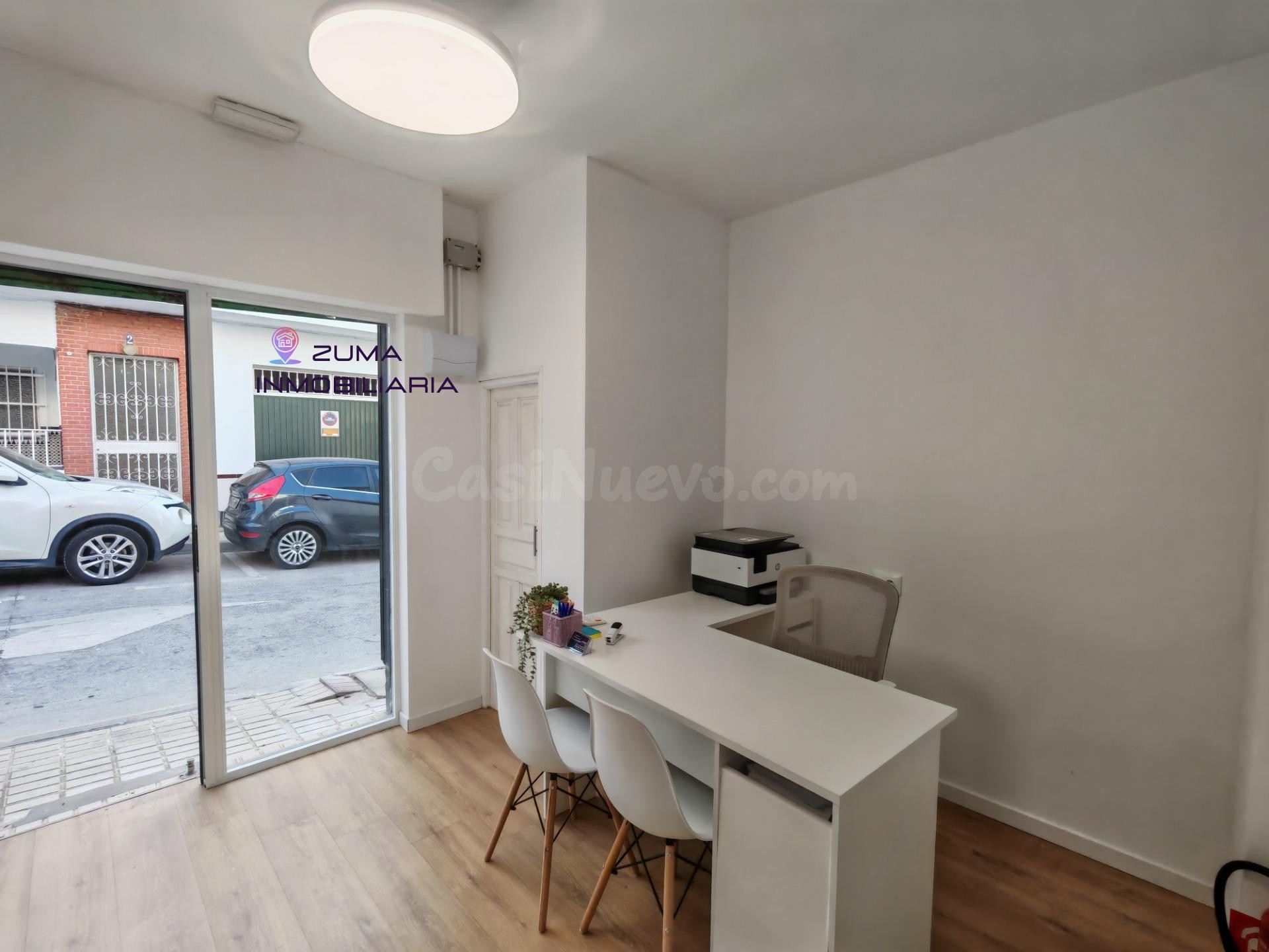 Local Comercial Reformado en el Puerto de la Torre, Málaga - foto 4