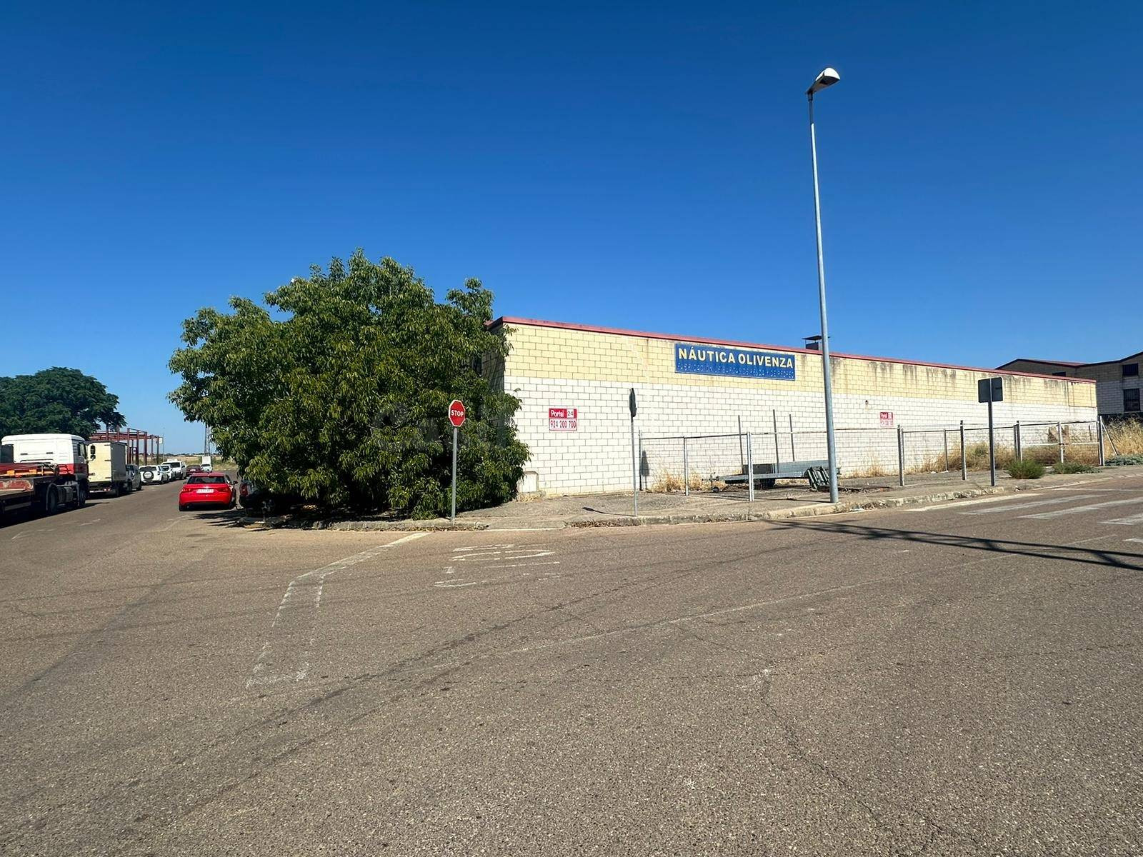 NAVE EN VENTA EN POLÍGONO RAMAPALLAS; OLIVENZA (BADAJOZ)