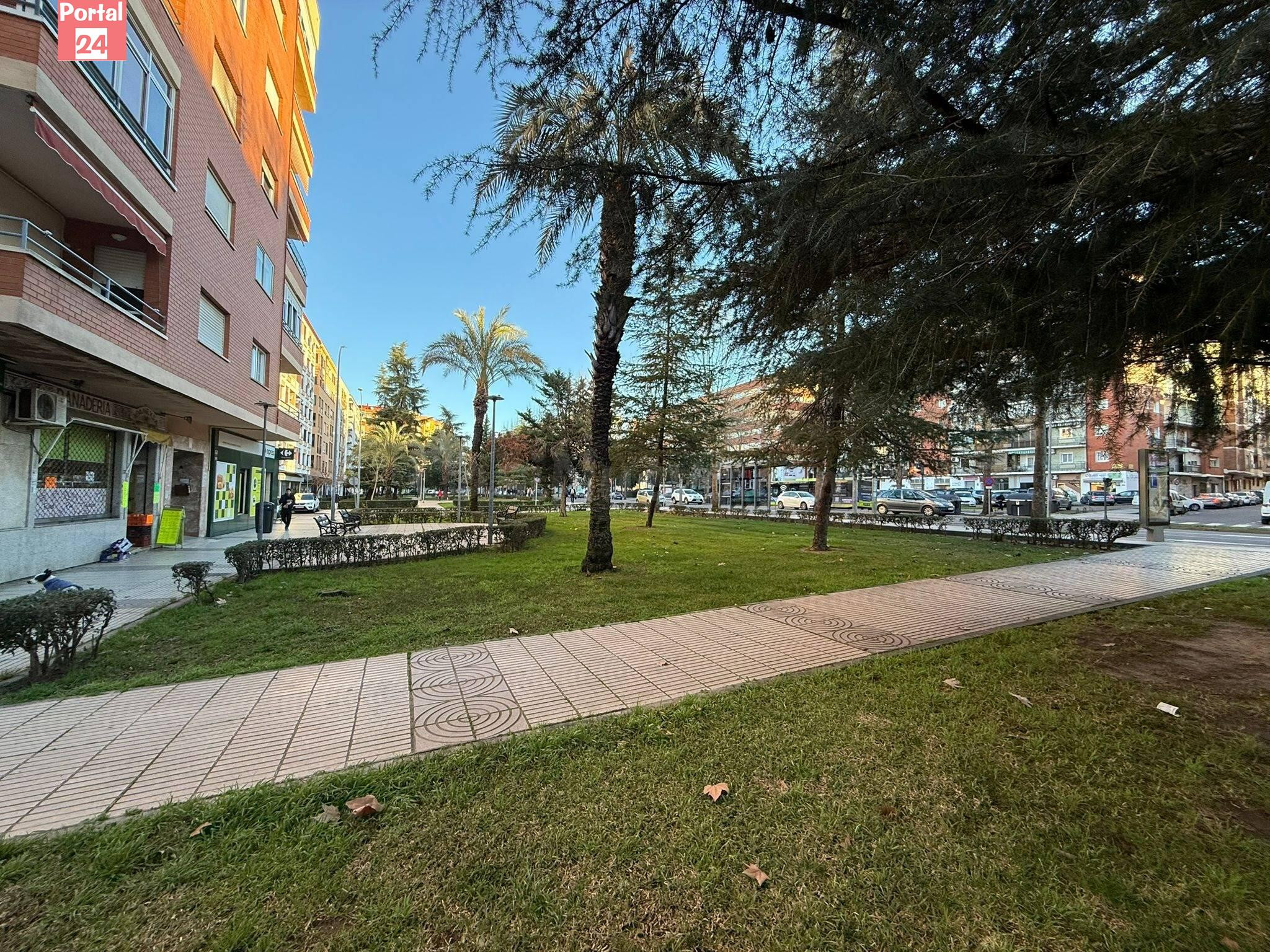 Local en Alquiler zona Mª Auxiliadora - foto 3
