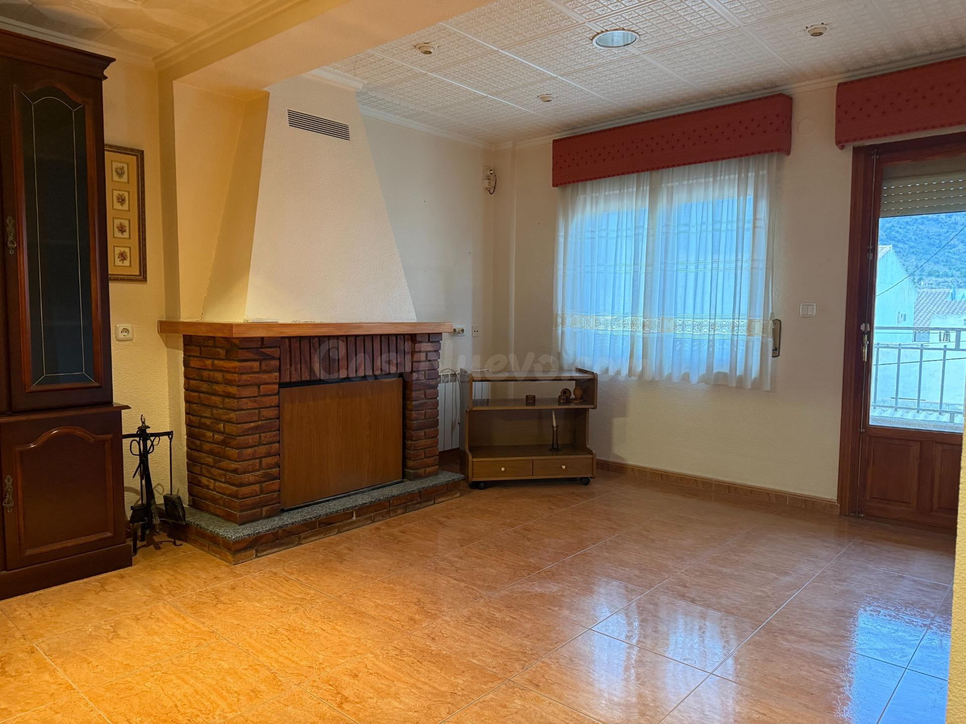 SE VENDE PISO EN SALINAS (ALICANTE) - foto 2