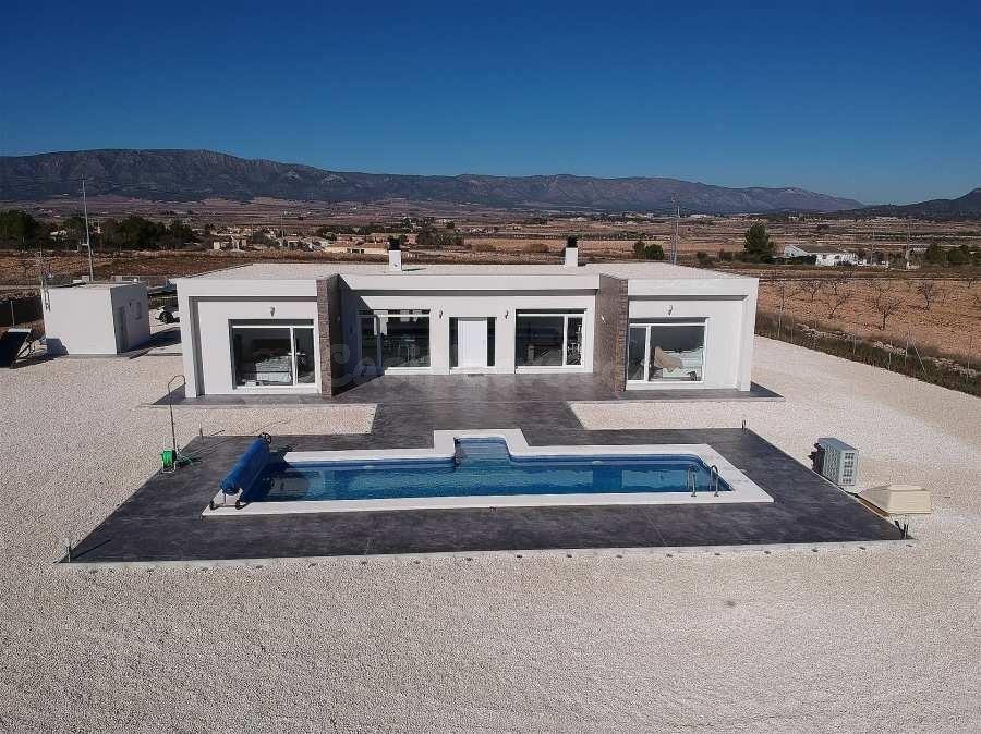 VILLAS DE OBRA NUEVA EN PINOSO