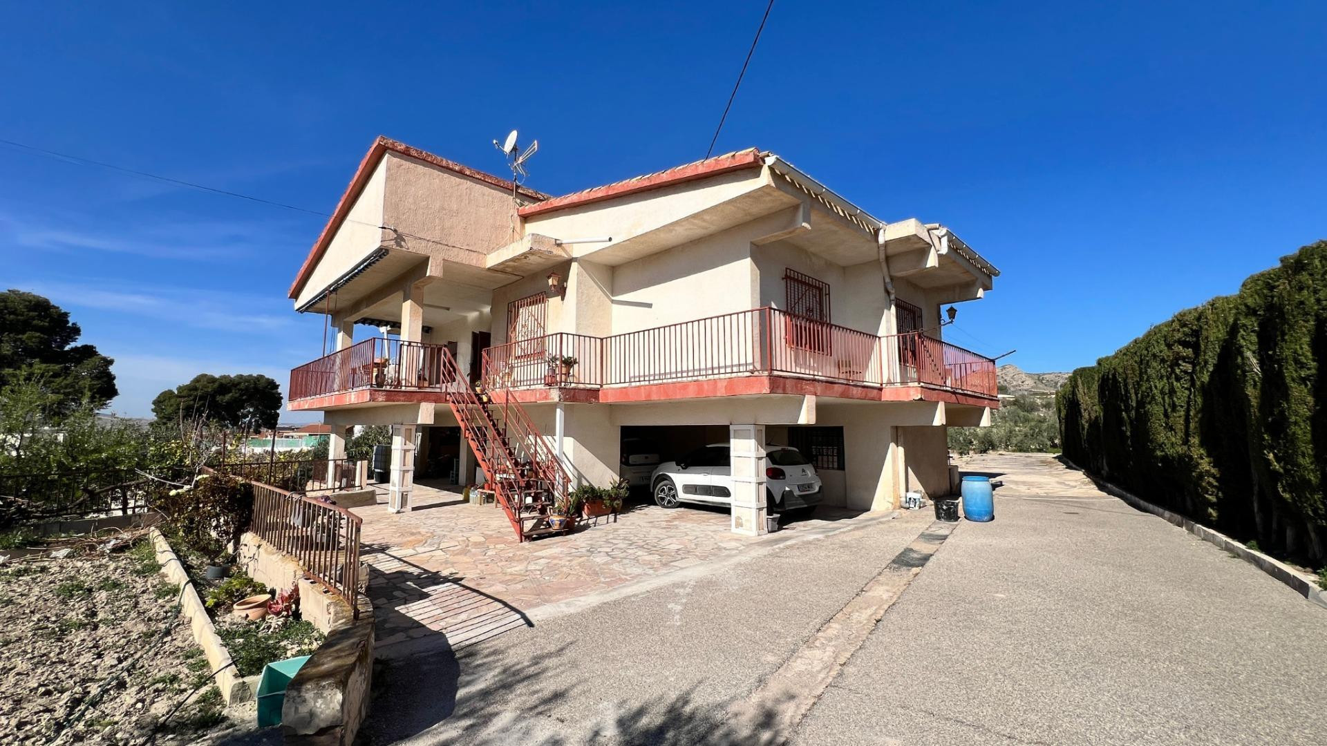 SE VENDE CHALET EN PETRER (ALICANTE) - foto 2