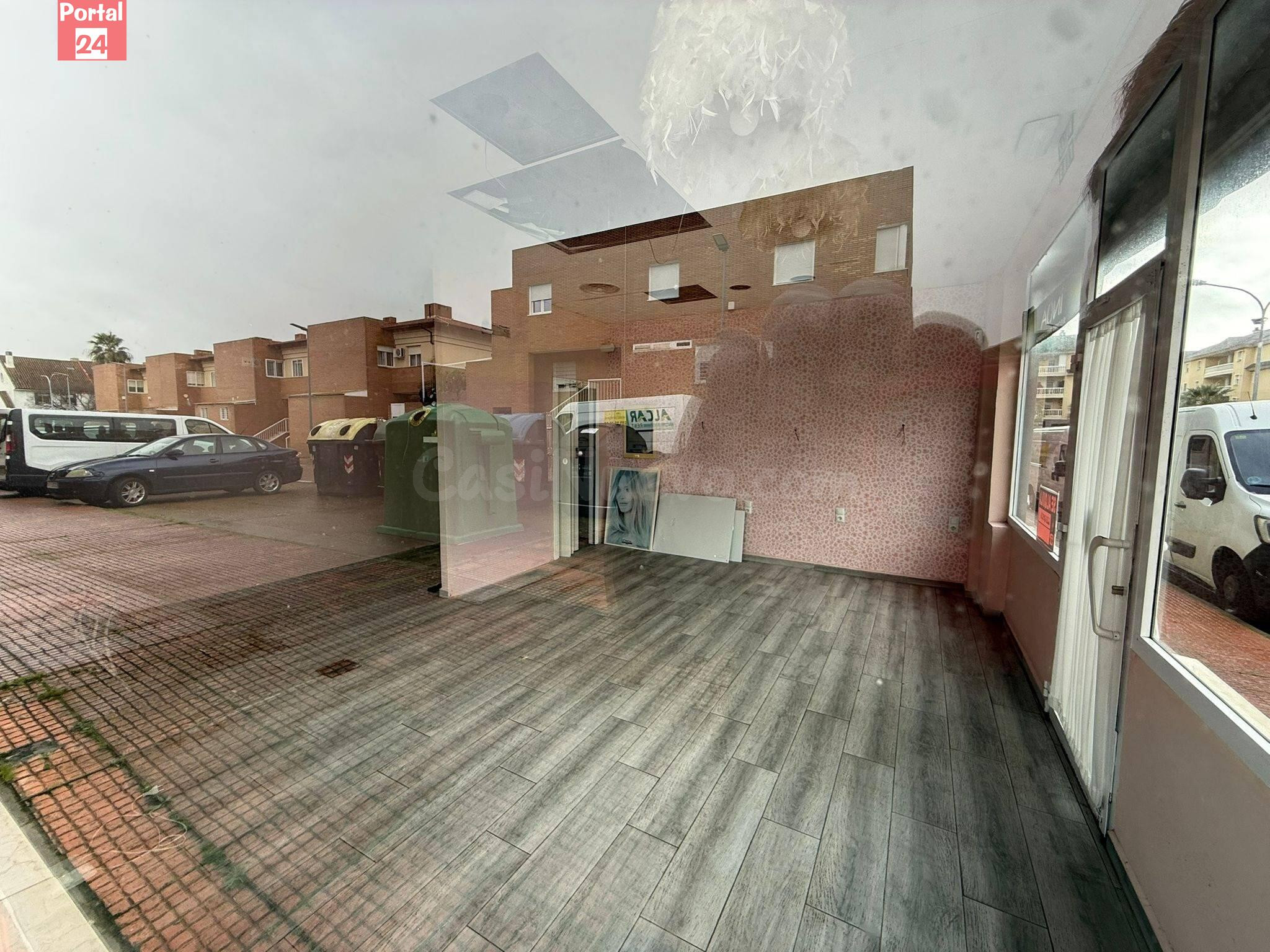 Local Comercial en Alquiler en Urbanización Guadiana, Badajo - foto 3