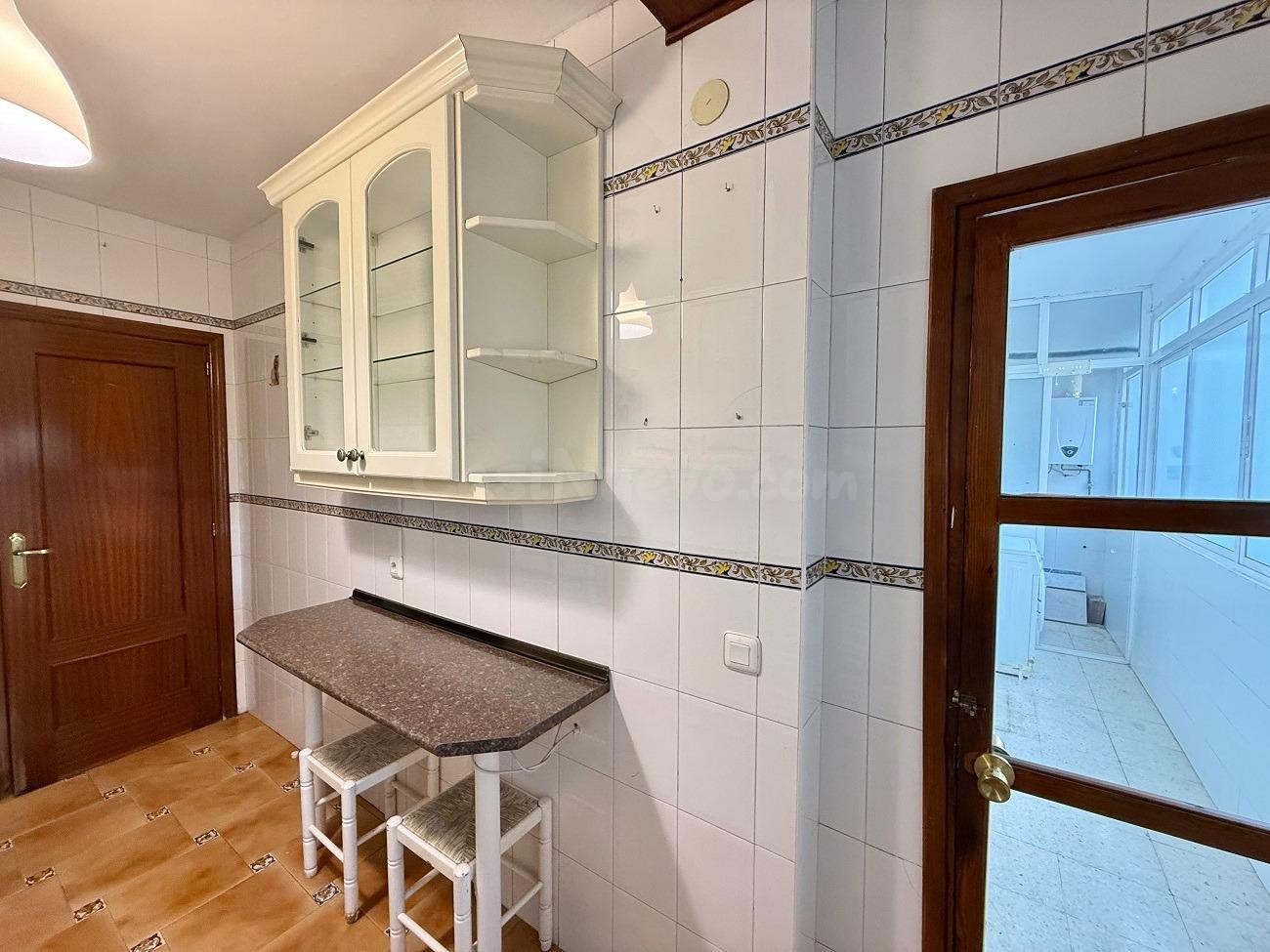 ✨ ¡Oportunidad en pleno centro de Badajoz! ✨ - foto 2