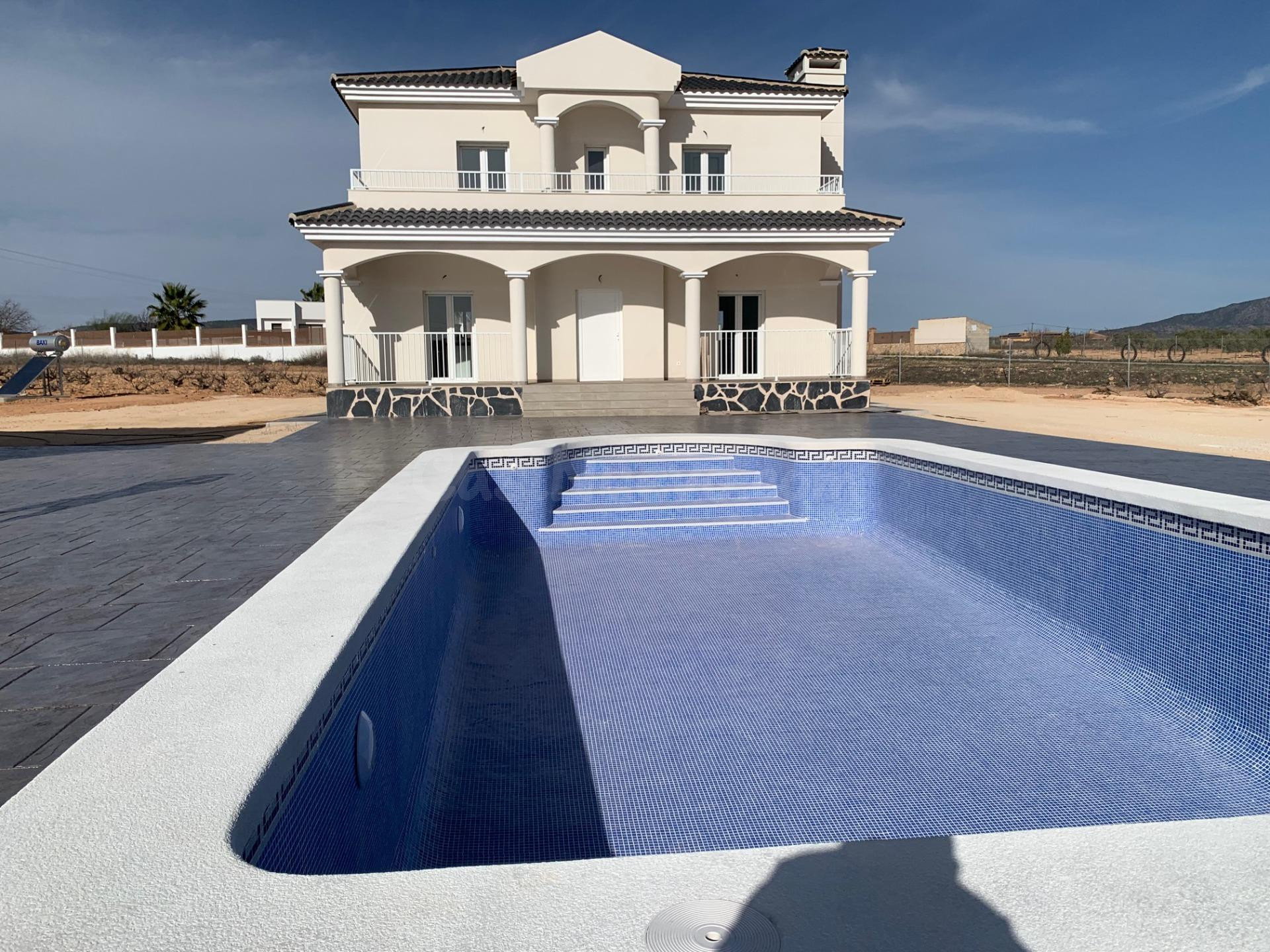 VILLAS DE OBRA NUEVA EN PINOSO - foto 2