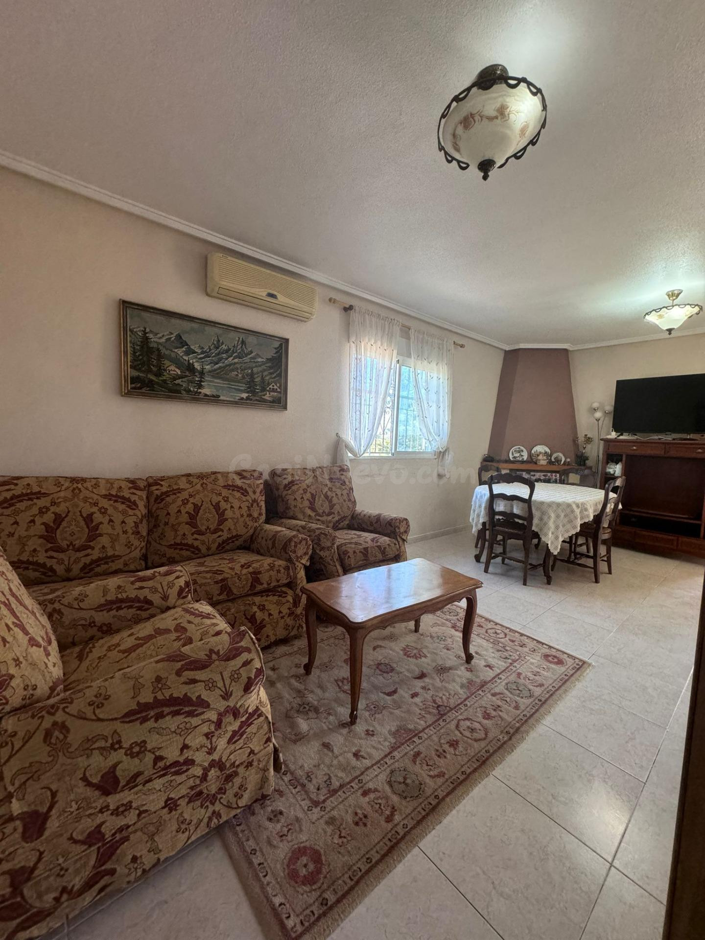 Chalet con gran terreno de 3.000 m2 y piscina privada - foto 5
