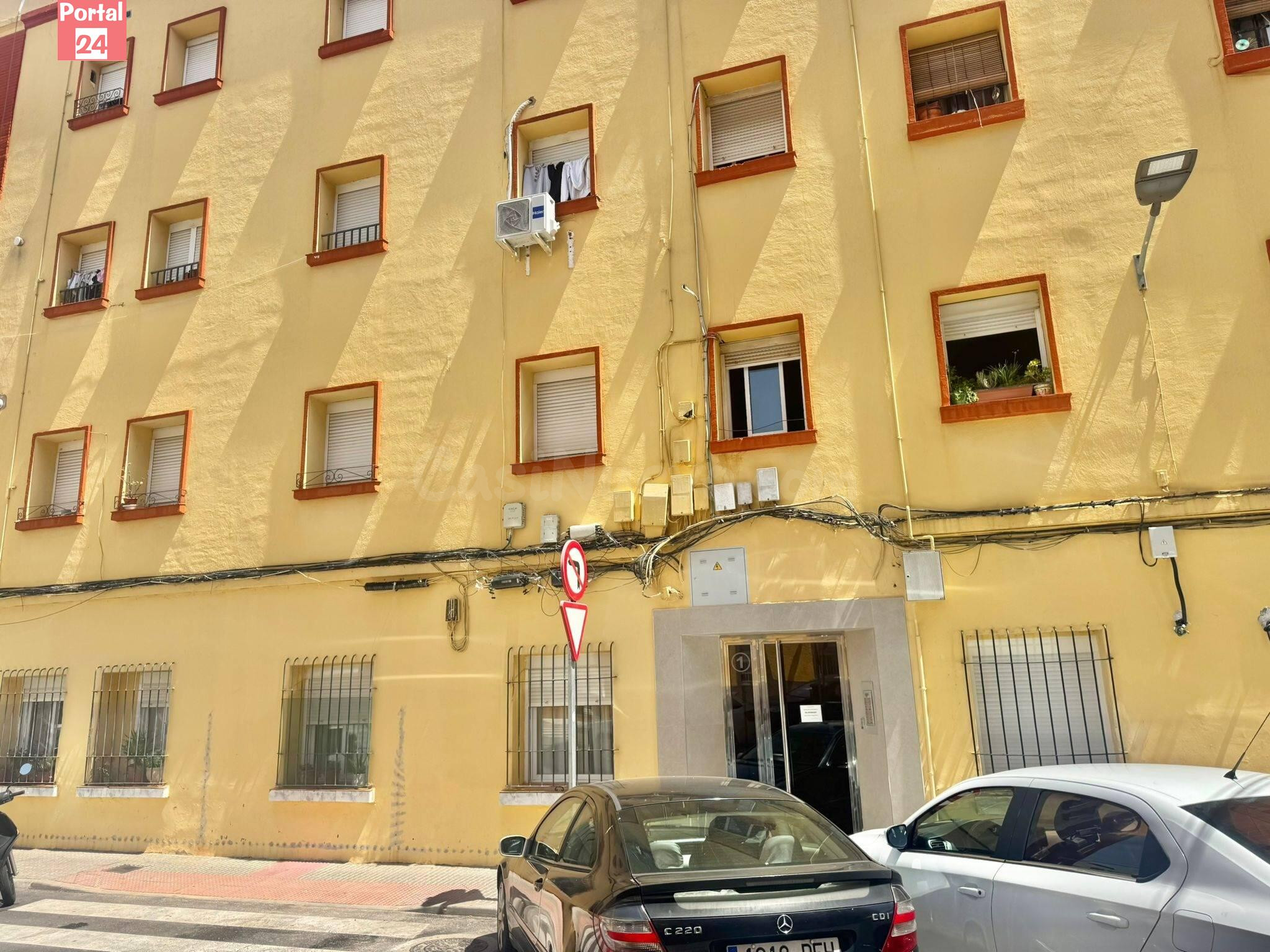 ¡Oportunidad única en el corazón de Badajoz! ✨