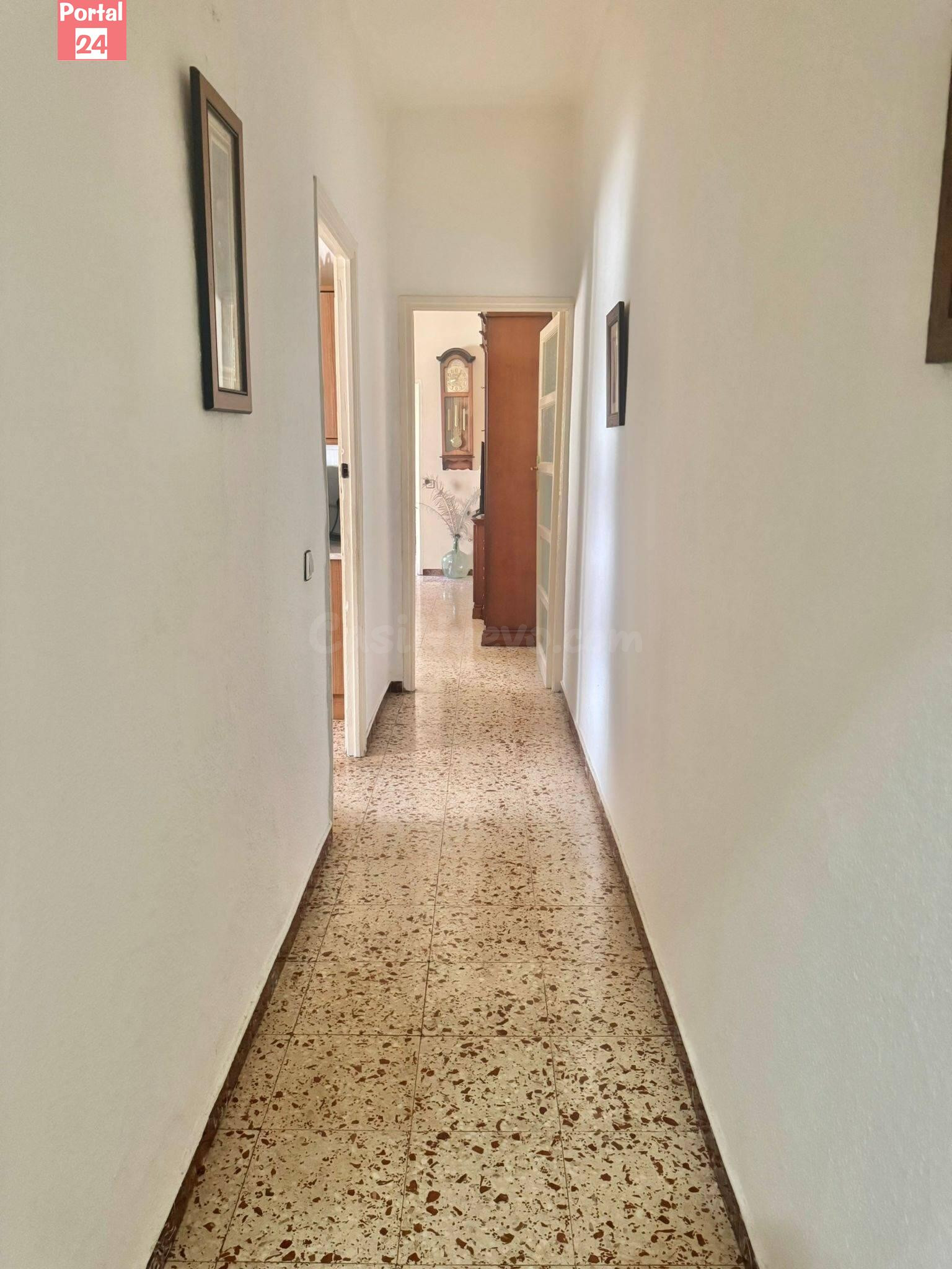 ¡Oportunidad única en el corazón de Badajoz! ✨ - foto 5