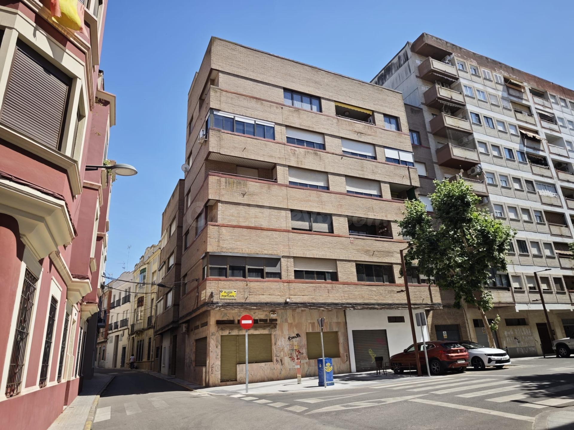 VENTA DE DOS PISOS UNIDOS EN PLAZA DE PORTUGAL EN BADAJOZ