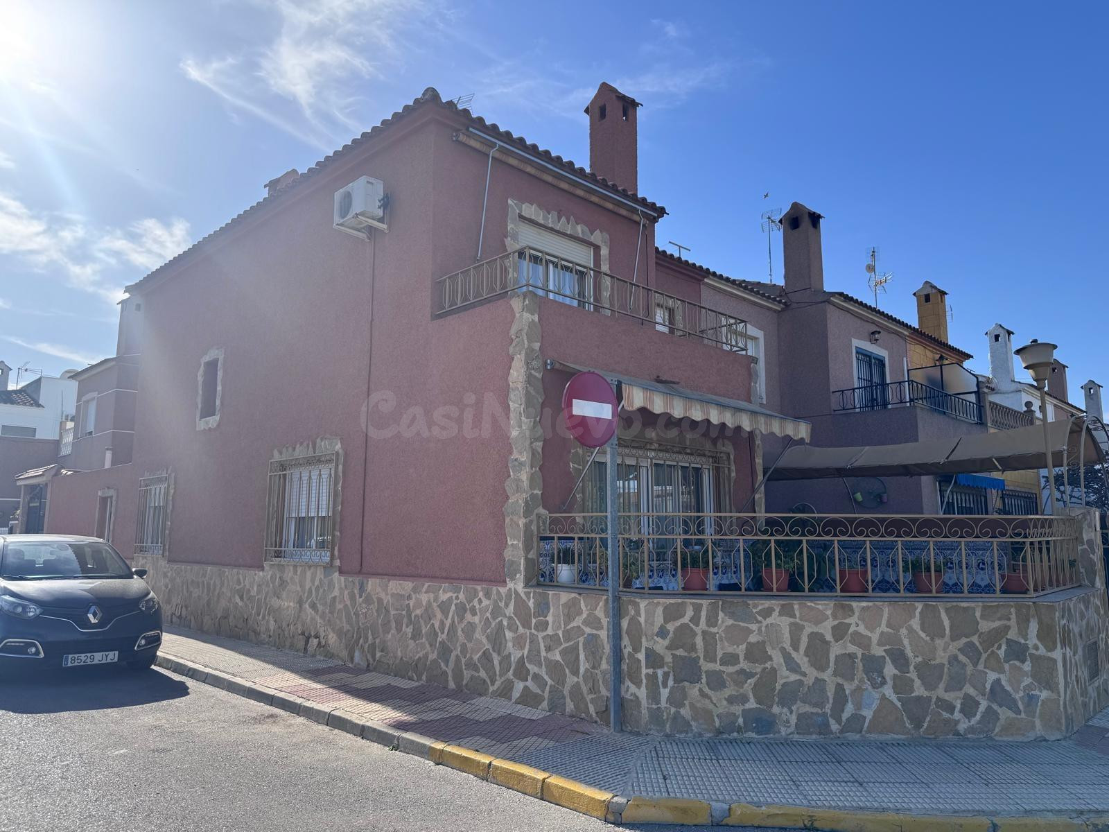 CASA EN UNA TRANQUILA ZONA DE DOLORES