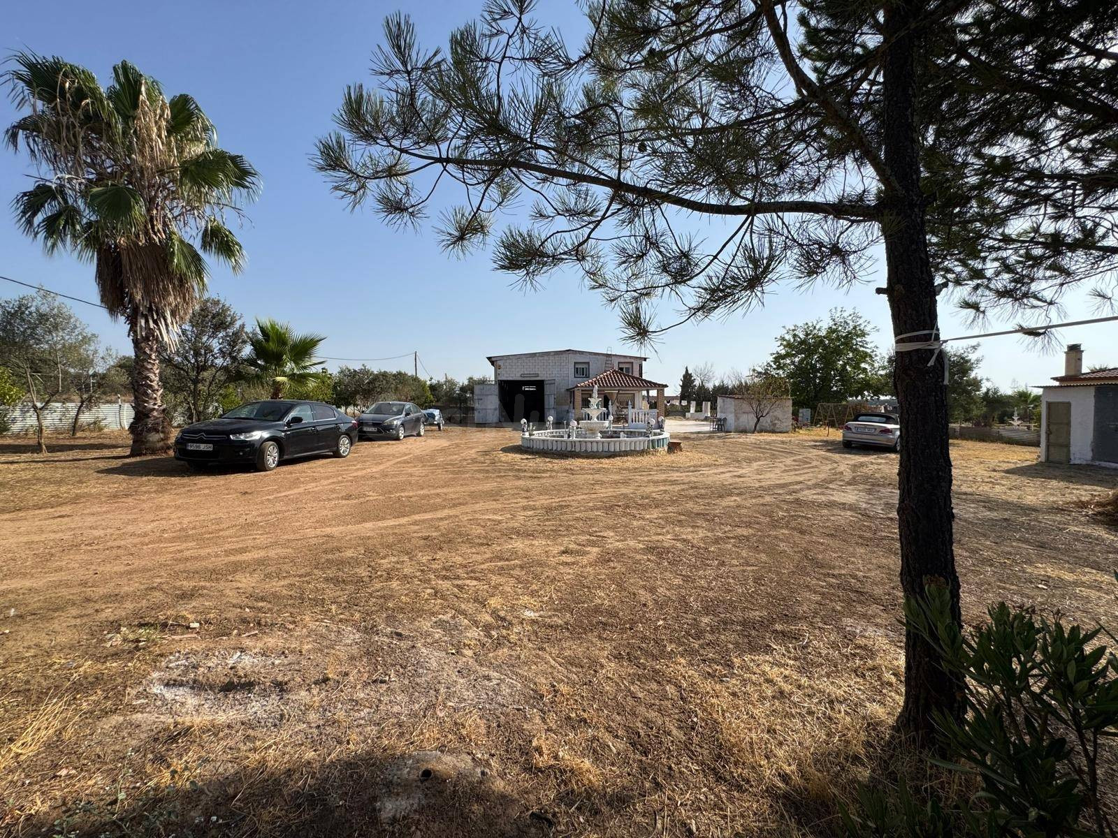 PARCELA EN VENTA CON VIVIENDA POR 119.900 € - foto 2