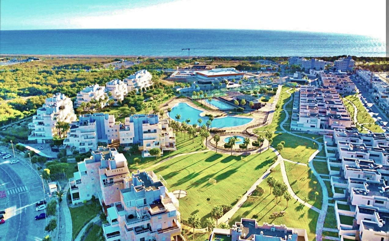 ALMERIMAR - A SOLO 250 METROS DE LA PLAYA DE PONIENTE