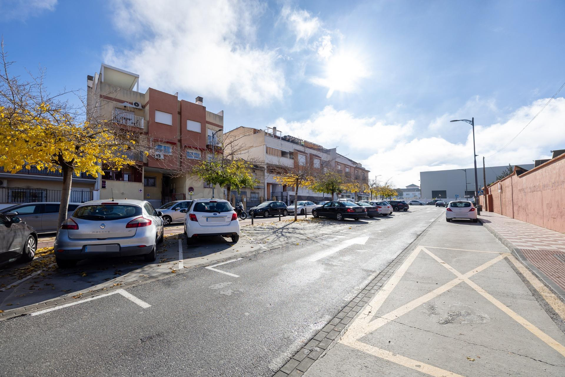 Amplio y Soleado Piso en Armilla, Zona Polideportivo -ESTUDI - foto 2
