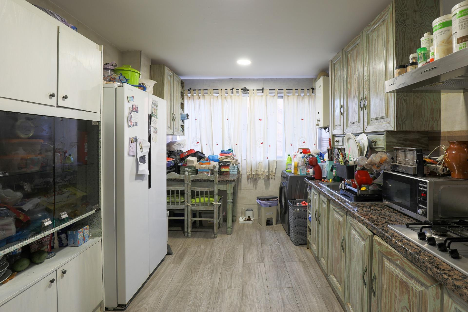 Amplio Piso de cuatro habitaciones en el corazón de Durcal - foto 3