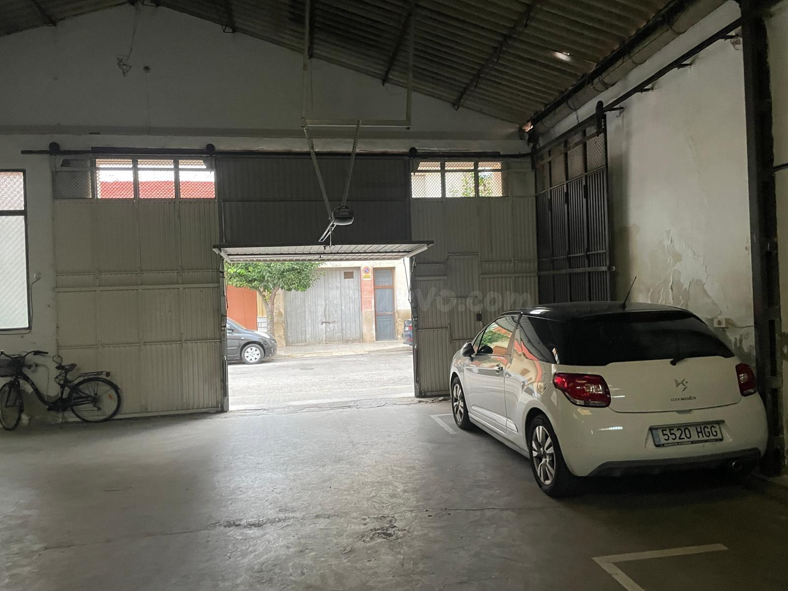 Amplio Local Comercial en Almoradí - Oportunidad de Inversió - foto 4