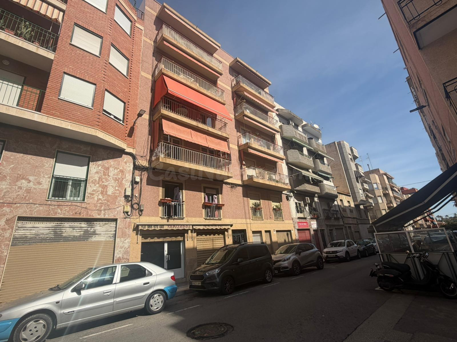 Local comercial para cambio de uso a vivienda en Elche