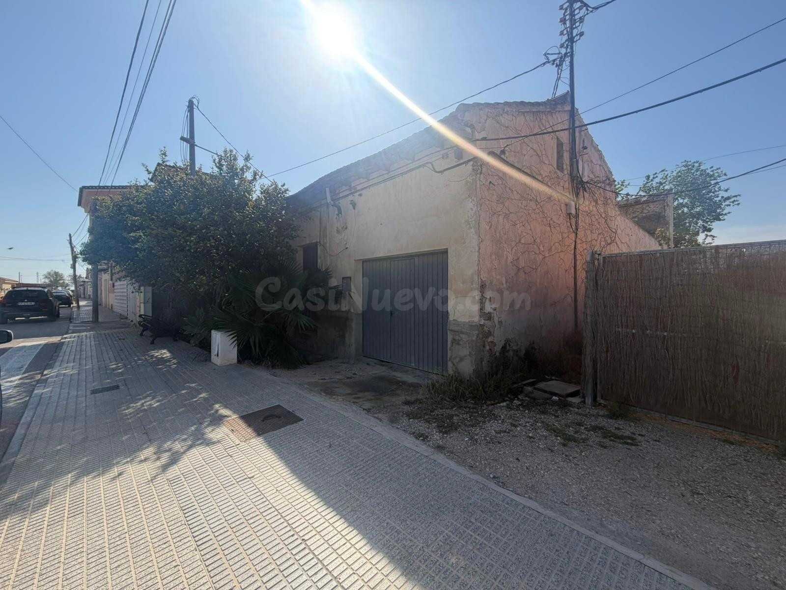 Amplia Casa con Terreno en Heredades - Oportunidad para Refo