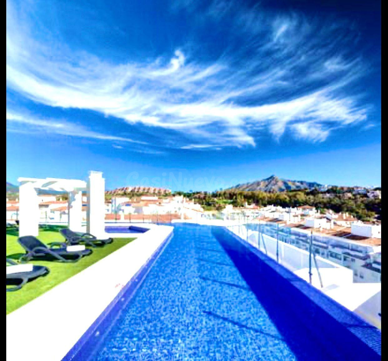 Ático con vistas al mar y licencia turística – Nueva Andaluc