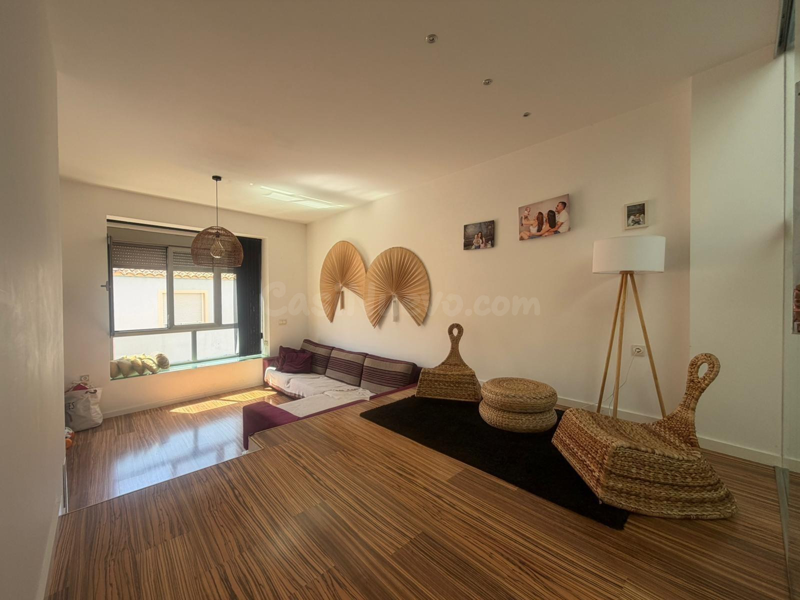 Exclusivo dúplex de diseño en Formentera del Segura – luz, a