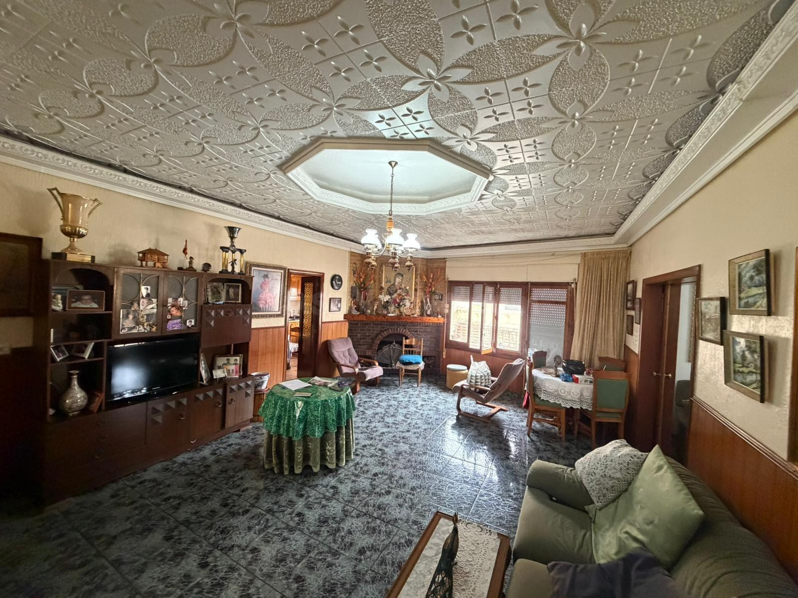 Amplio Apartamento en el Corazón de Almoradí - Ideal para Fa - foto 2