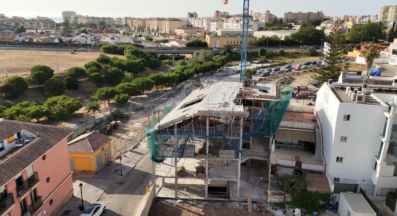 En Fuengirola, a pocos minutos de la playa, surge una oportu - foto 4