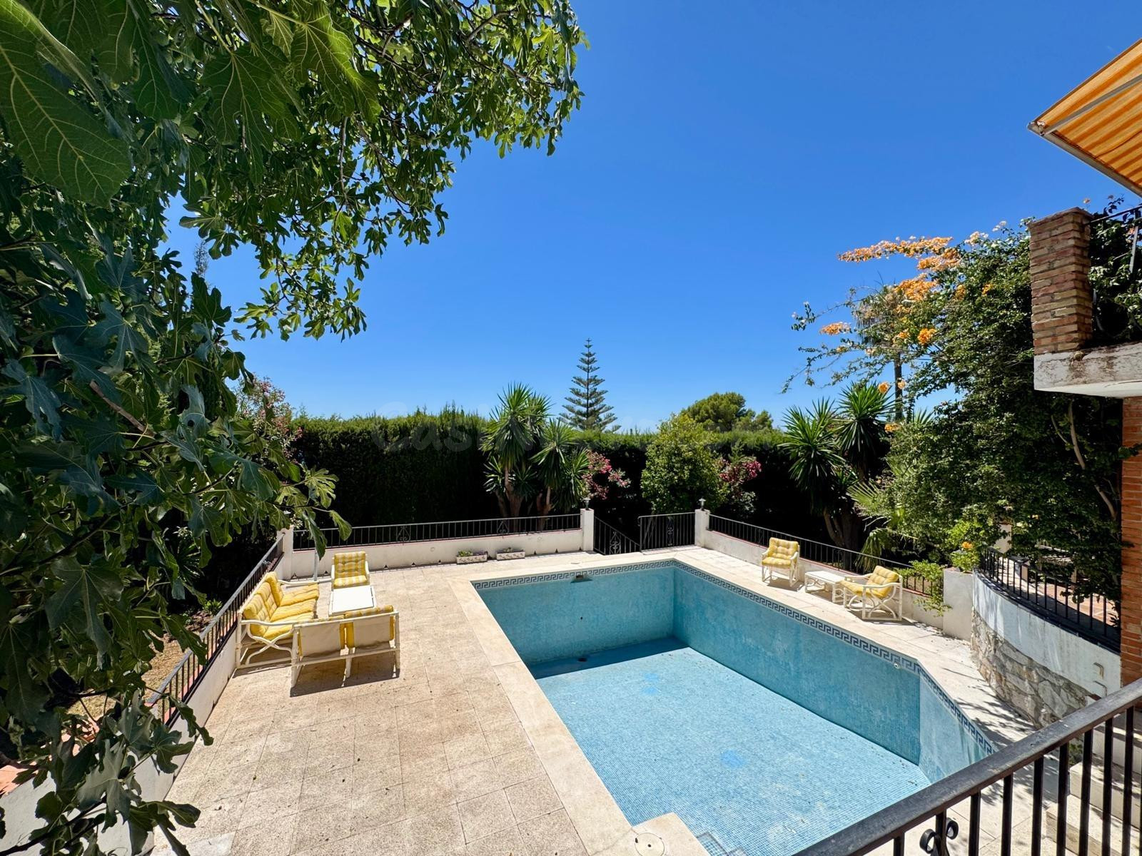 Exclusiva villa con vistas panorámicas al mar en Mijas Puebl - foto 2
