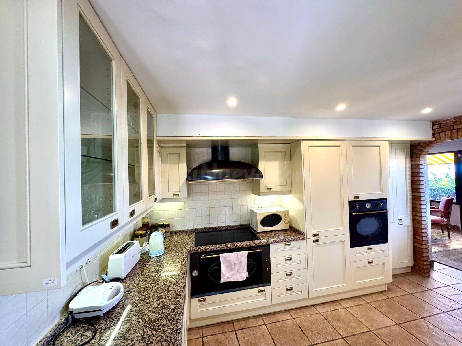 Exclusiva villa con vistas panorámicas al mar en Mijas Puebl - foto 4