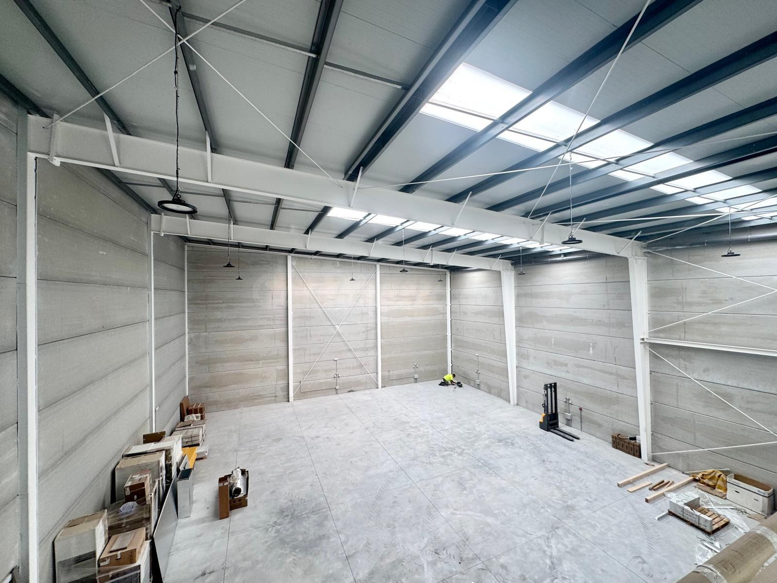 Nave industrial de nueva construcción en el Polígono Industr - foto 4