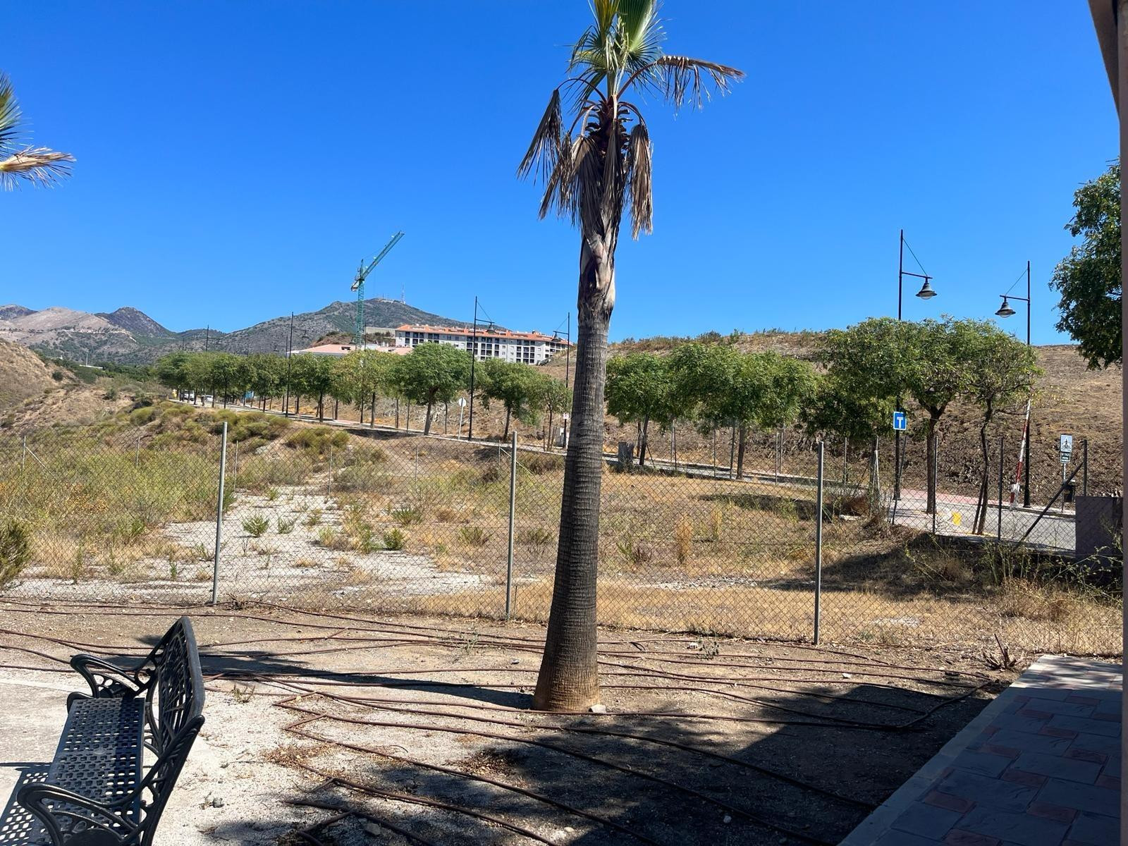Parcela comercial en Fuengirola con gran potencial de desarr - foto 4