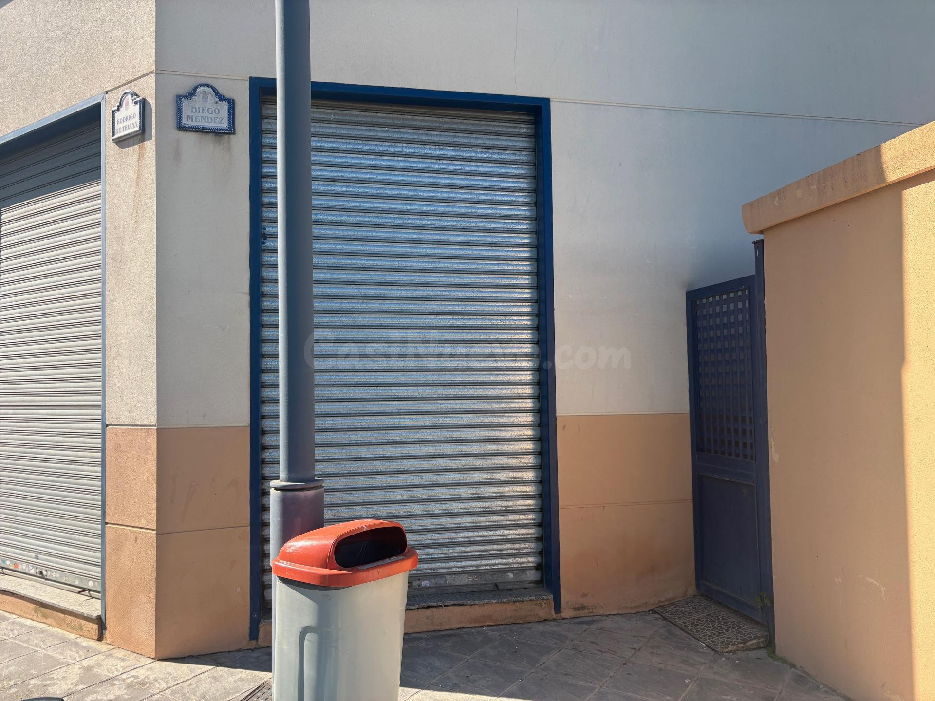 Local Comercial en Venta y Alquiler en Las Gabias - Oportuni - foto 2