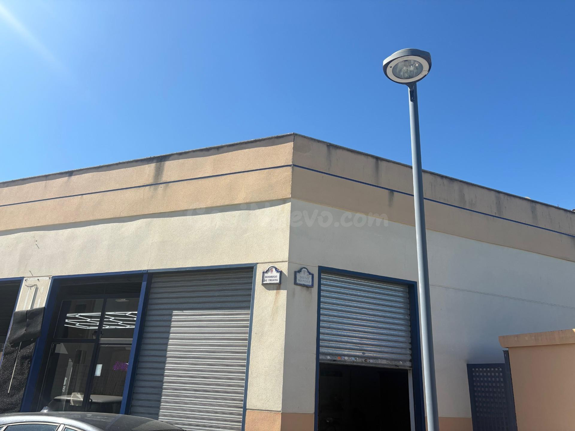 Local Comercial en Venta y Alquiler en Las Gabias - Oportuni - foto 3