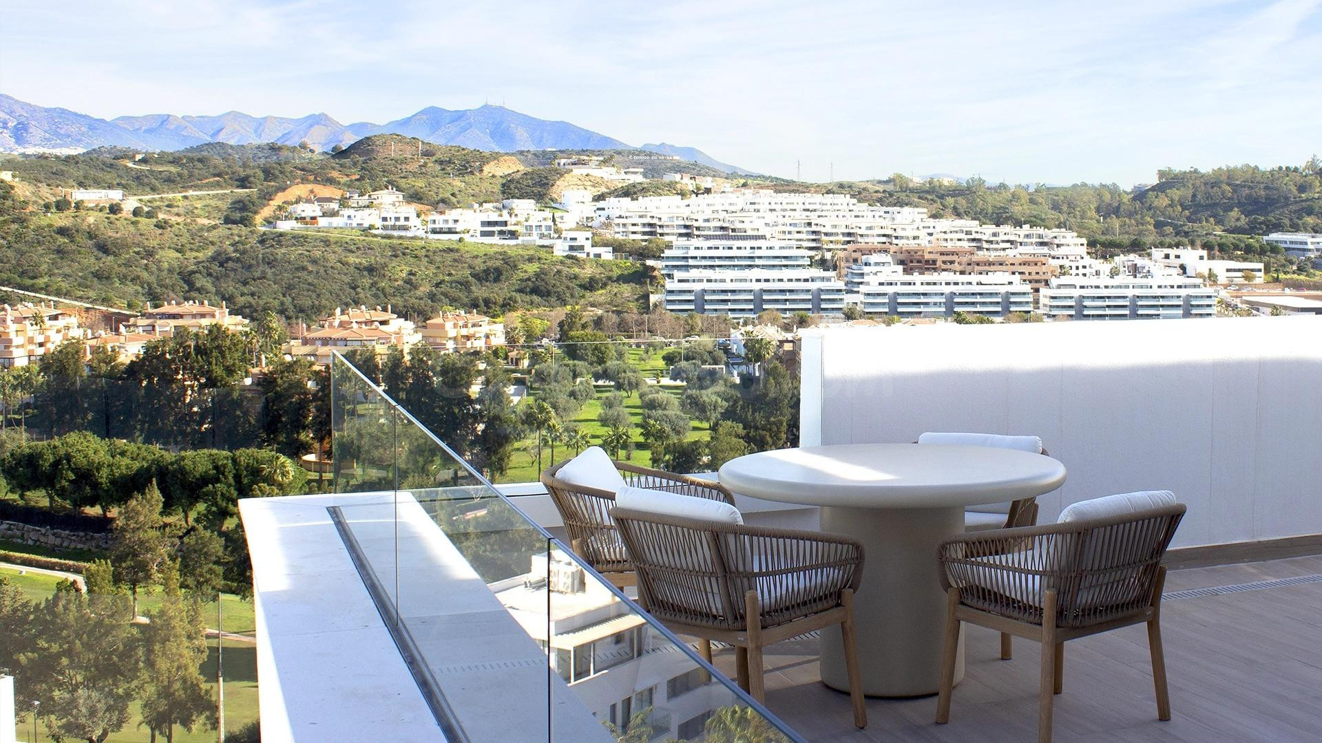 Piso de 2 dormitorios con gran terraza, garaje, trastero y z - foto 3