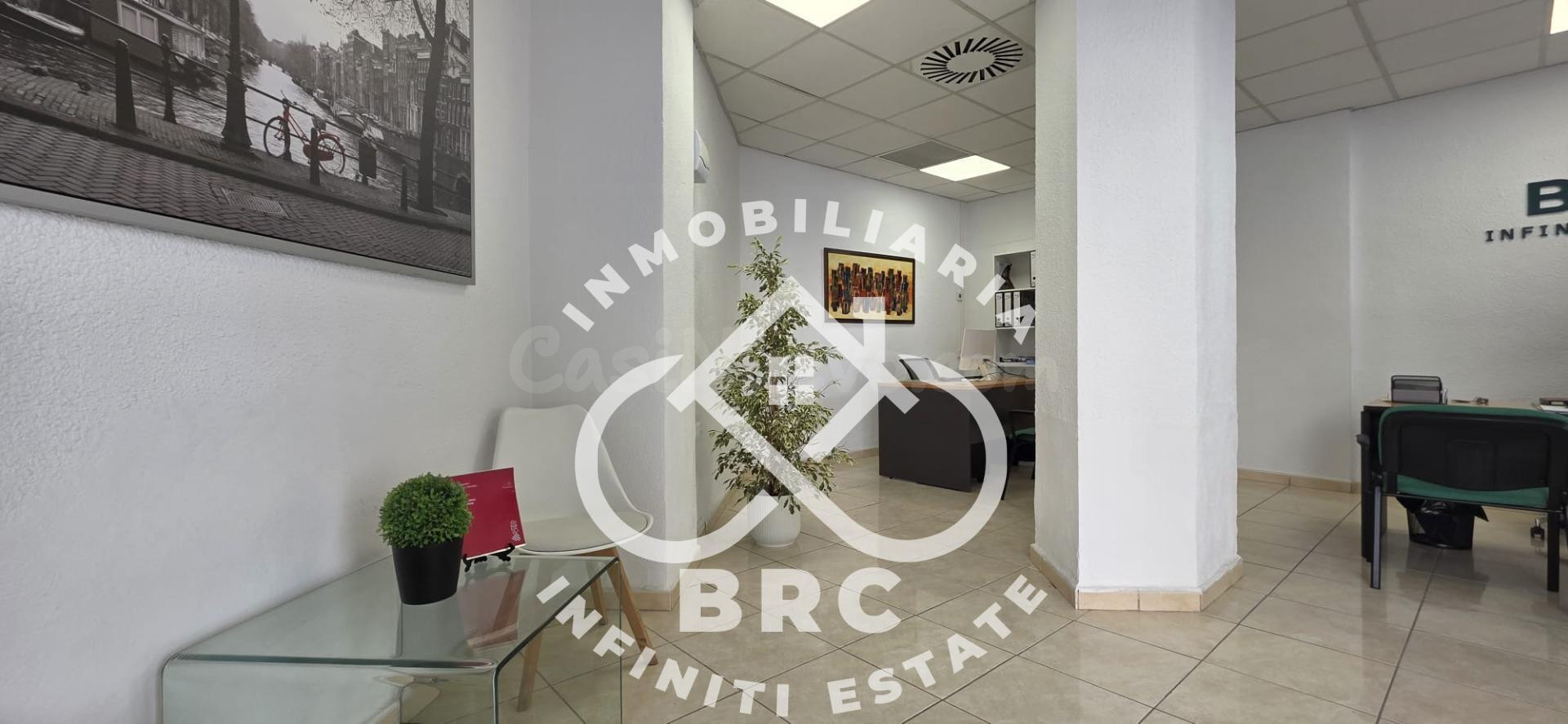 Amplio Local Comercial Reformado en Arrancapins, Valencia -  - foto 2