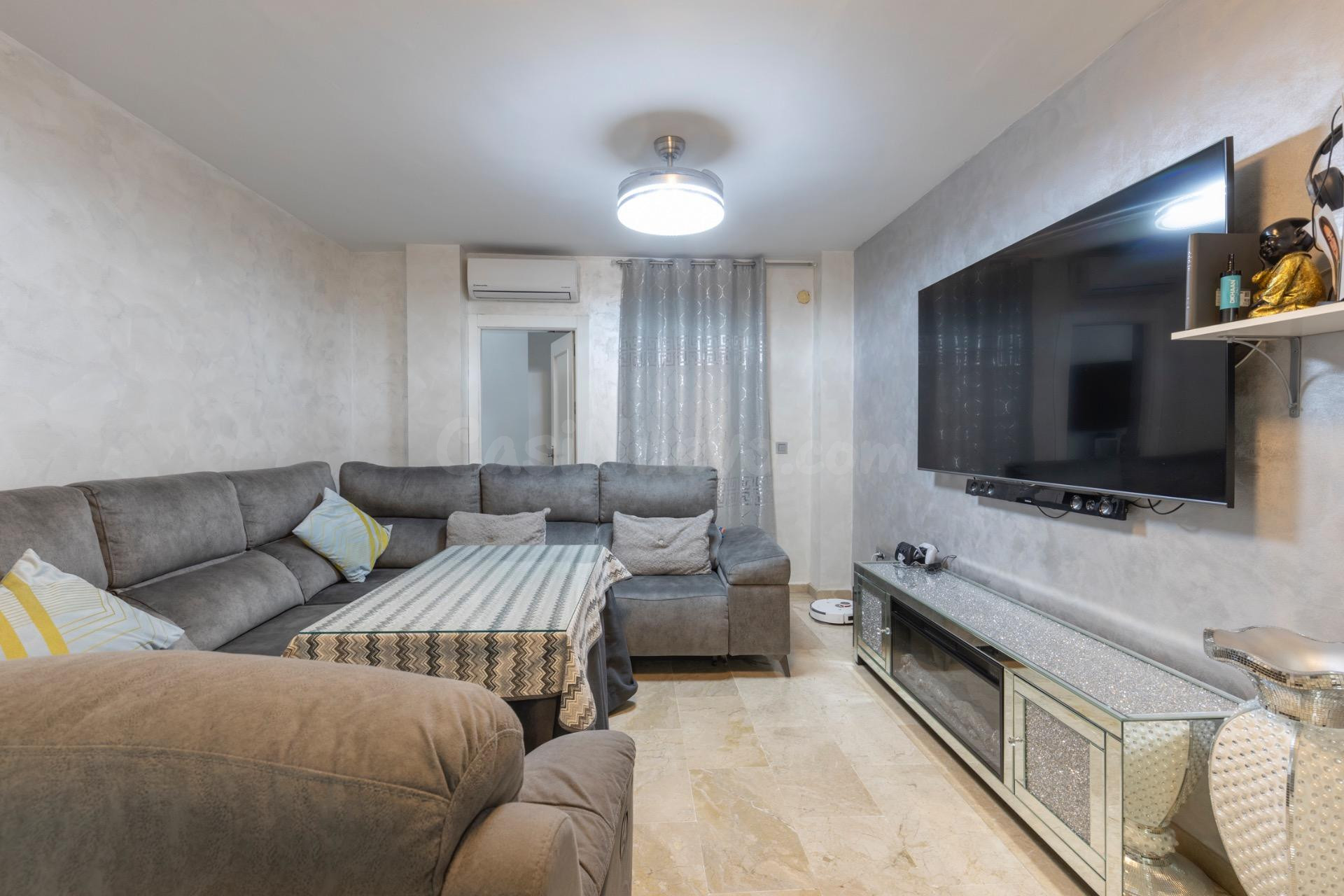 FANTÁSTICO PISO EN VENTA EN CIJUELA CON PATIO, GARAJE Y TRAS - foto 4