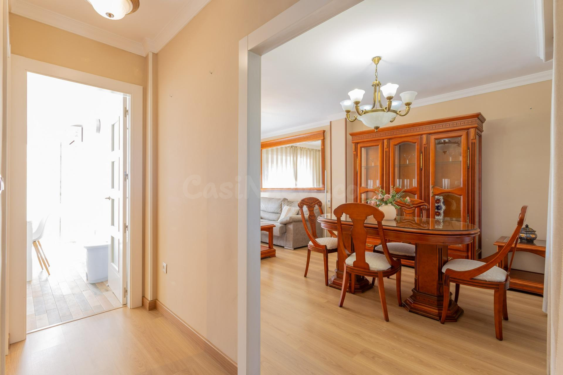 Amplia vivienda con patio, sótano y acceso a piscina en Alhe - foto 5