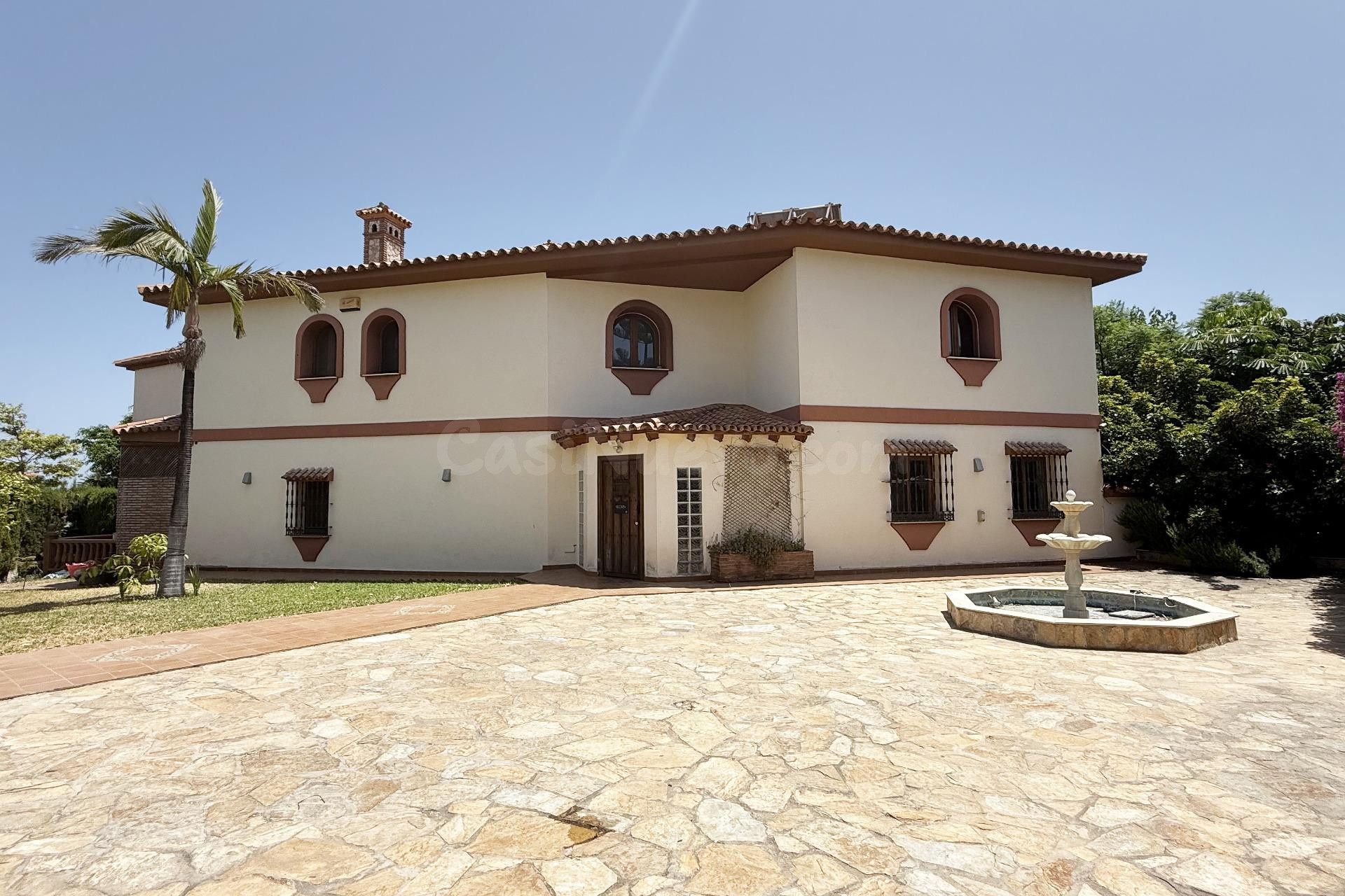 UBICACIÓN CENTRAL A TODO! Villa cerca de Avda Palmeras, Benalmádena Costa