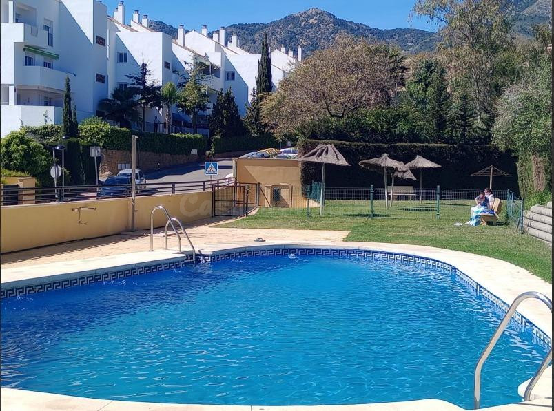 Apartamento en Torrequebrada con gran terraza, vistas al mar