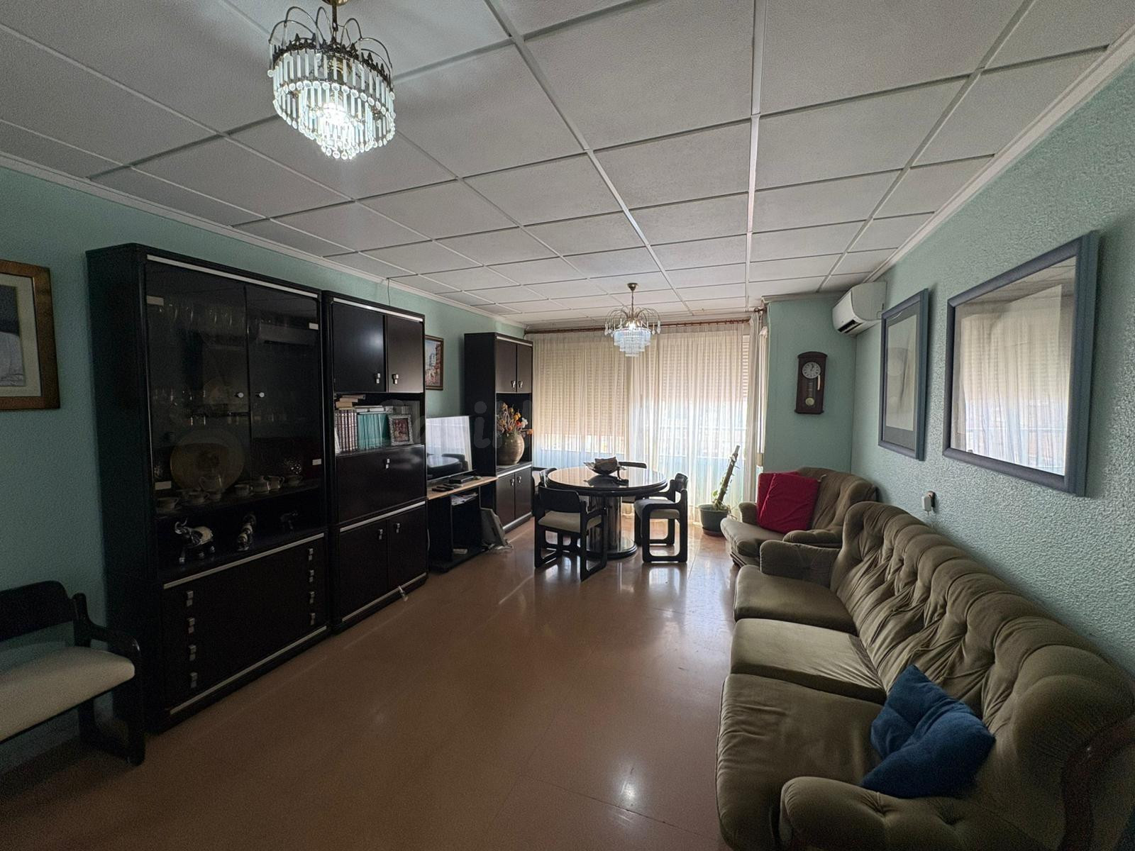 Amplio Apartamento en Catral - Ideal para Familias - foto 2