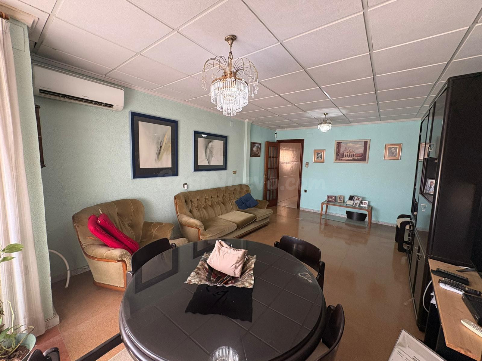 Amplio Apartamento en Catral - Ideal para Familias - foto 3
